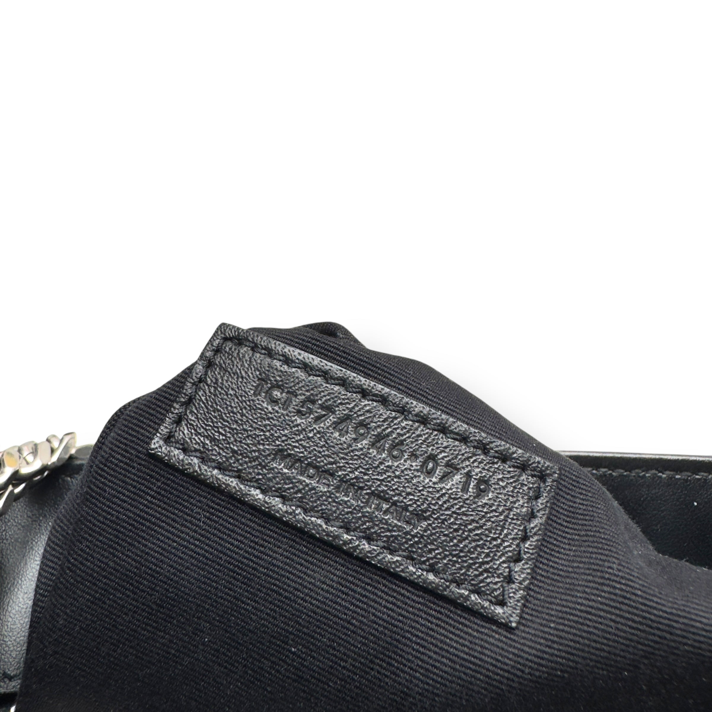 SAINT LAURENT LOULOU QUILTED LEATHER SHOULDER BAG BLACK / SILVER M