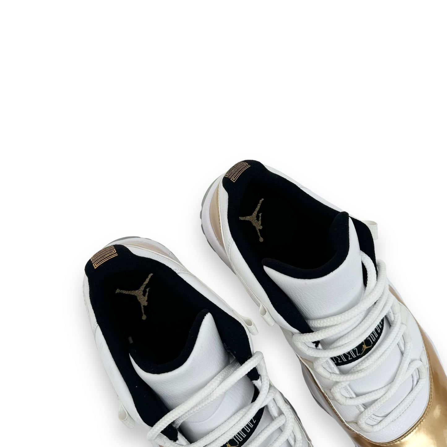 AIR JORDAN 11 RETRO LOW 'CLOSING CEREMONY' SNEAKER WHITE / GOLD UK10.5