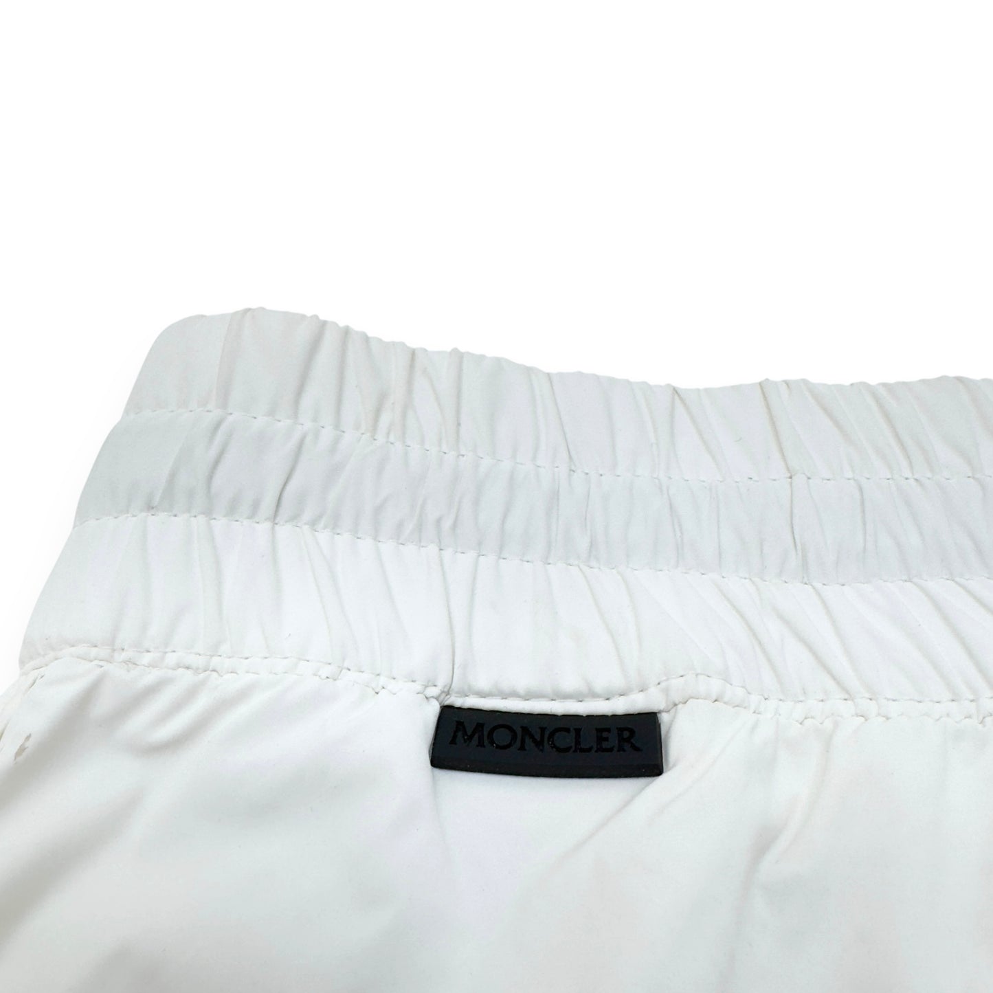 MONCLER GRENOBLE DAY-NAMIC NYLON SHORTS WHITE L