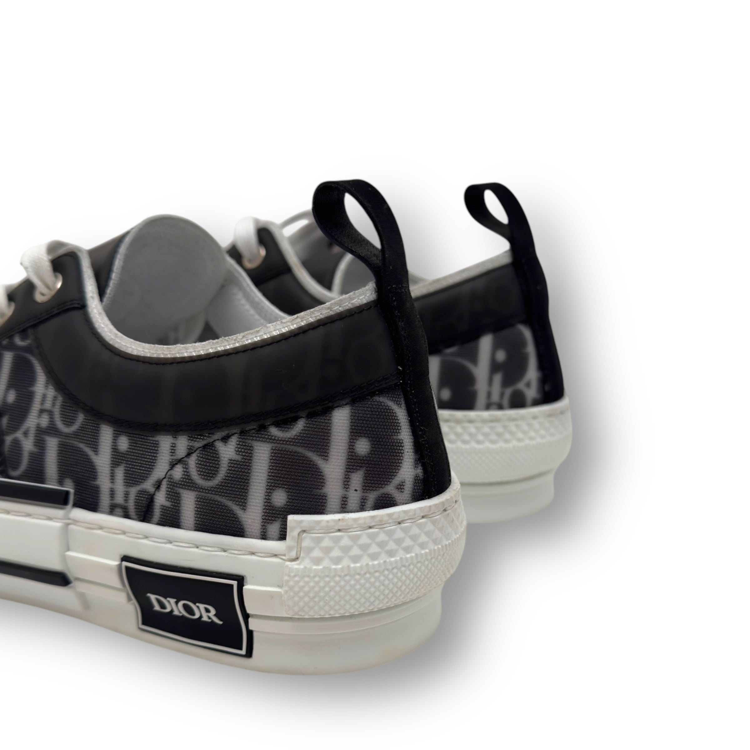 DIOR B23 LOW-TOP OBLIQUE SNEAKER BLACK / WHITE EU42 / UK8