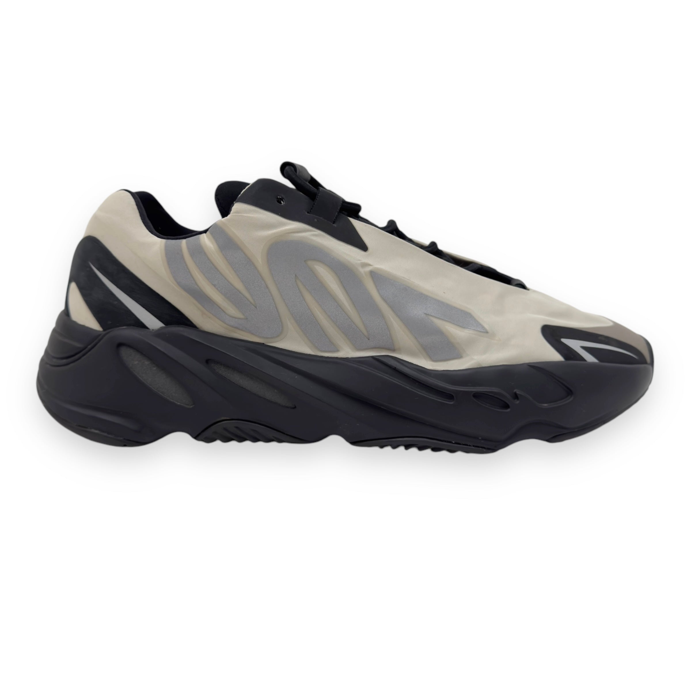 ADIDAS YEEZY BOOST 700 MNVN SNEAKER BONE UK10.5