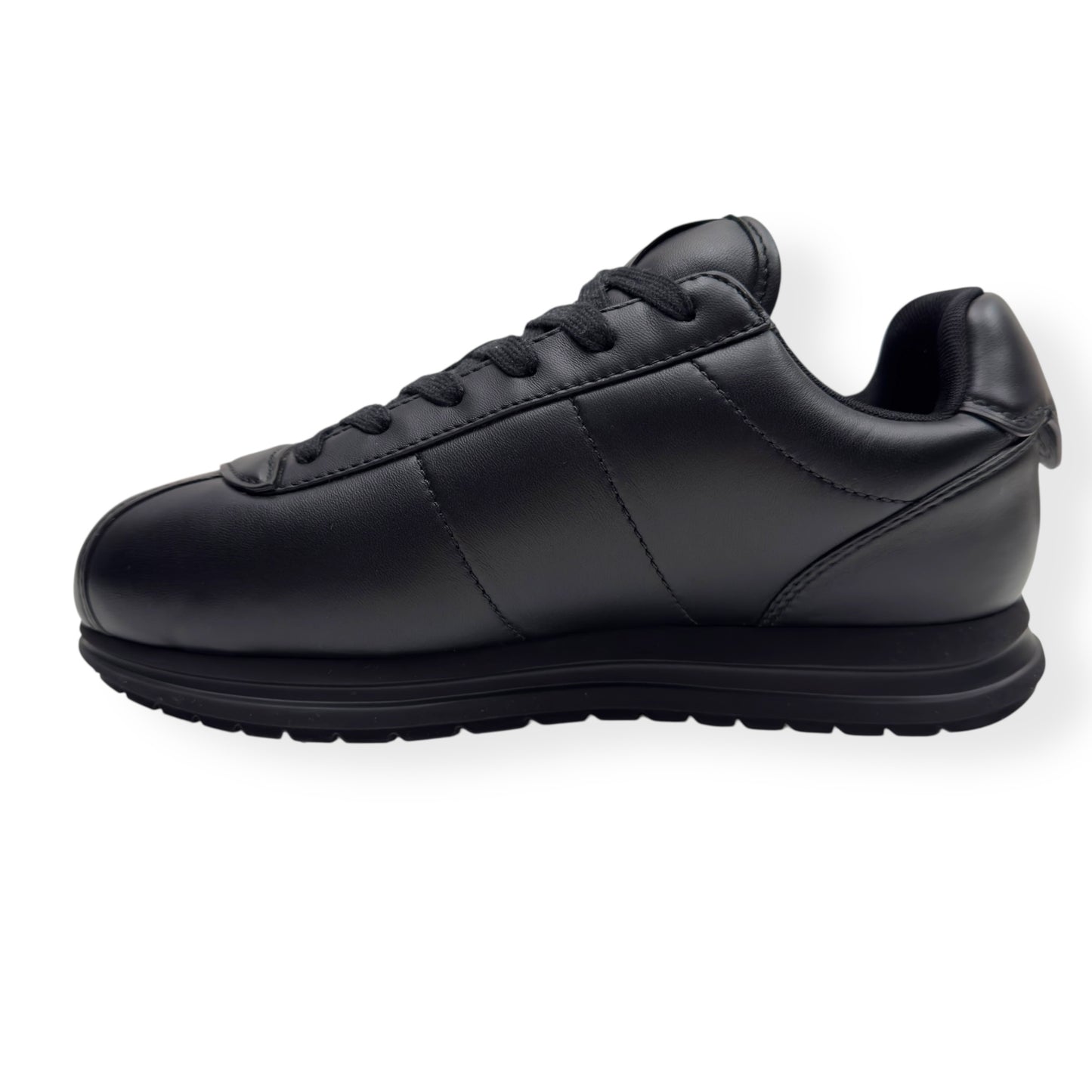 LOUIS VUITTON LV BUTTERSOFT SNEAKER BLACK UK7