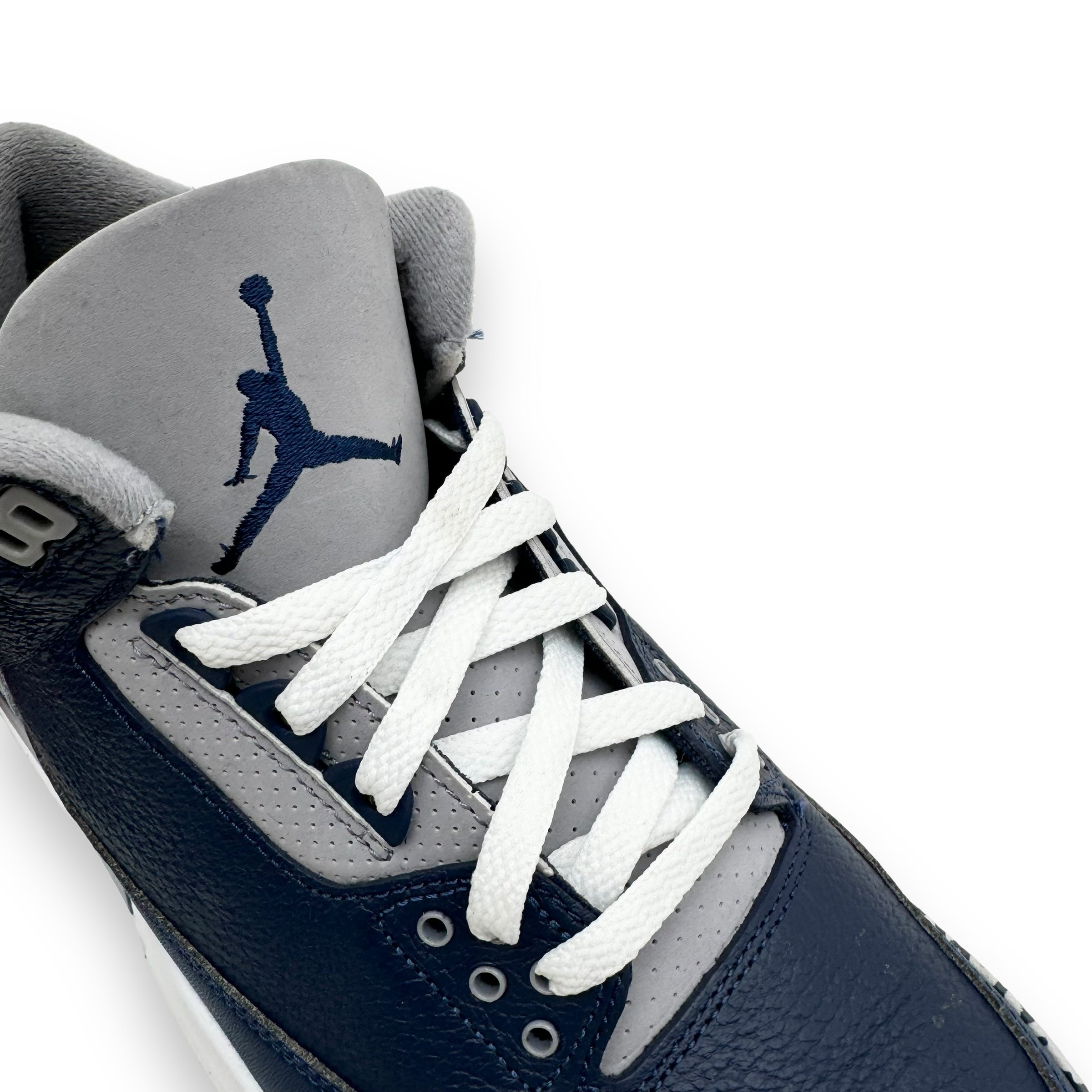 AIR JORDAN 3 RETRO GEORGETOWN SNEAKER NAVY / GREY UK8.5