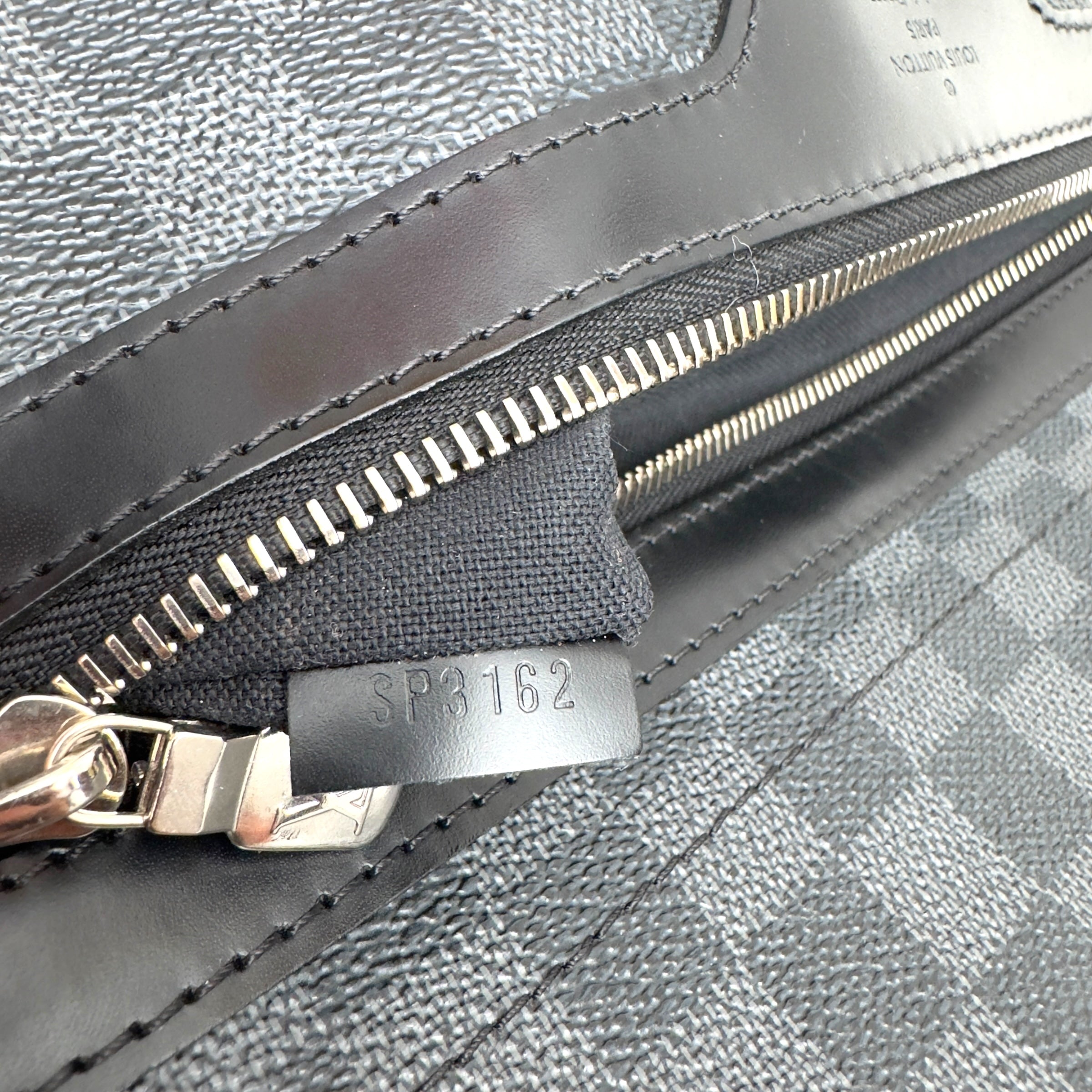 LOUIS VUITTON DANIEL DAMIER SATCHEL BLACK MM