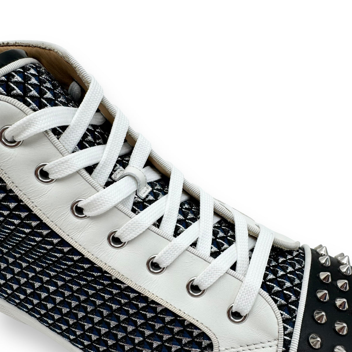 CHRISTIAN LOUBOUTIN LOUIS JUNIOR SPIKES HIGH TOP SNEAKER WHITE / NAVY UK11