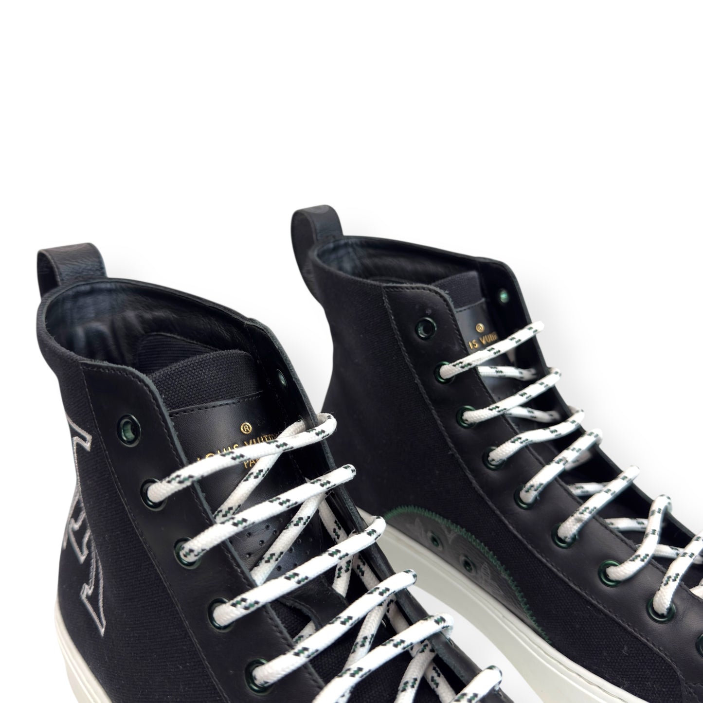 LOUIS VUITTON HIGH TOP SNEAKER BLACK / WHITE UK9