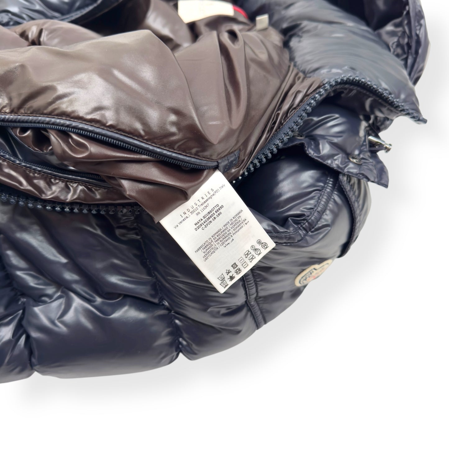 MONCLER MAYA HOODED SHORT DOWN PUFFER JACKET NAVY 5 / XL
