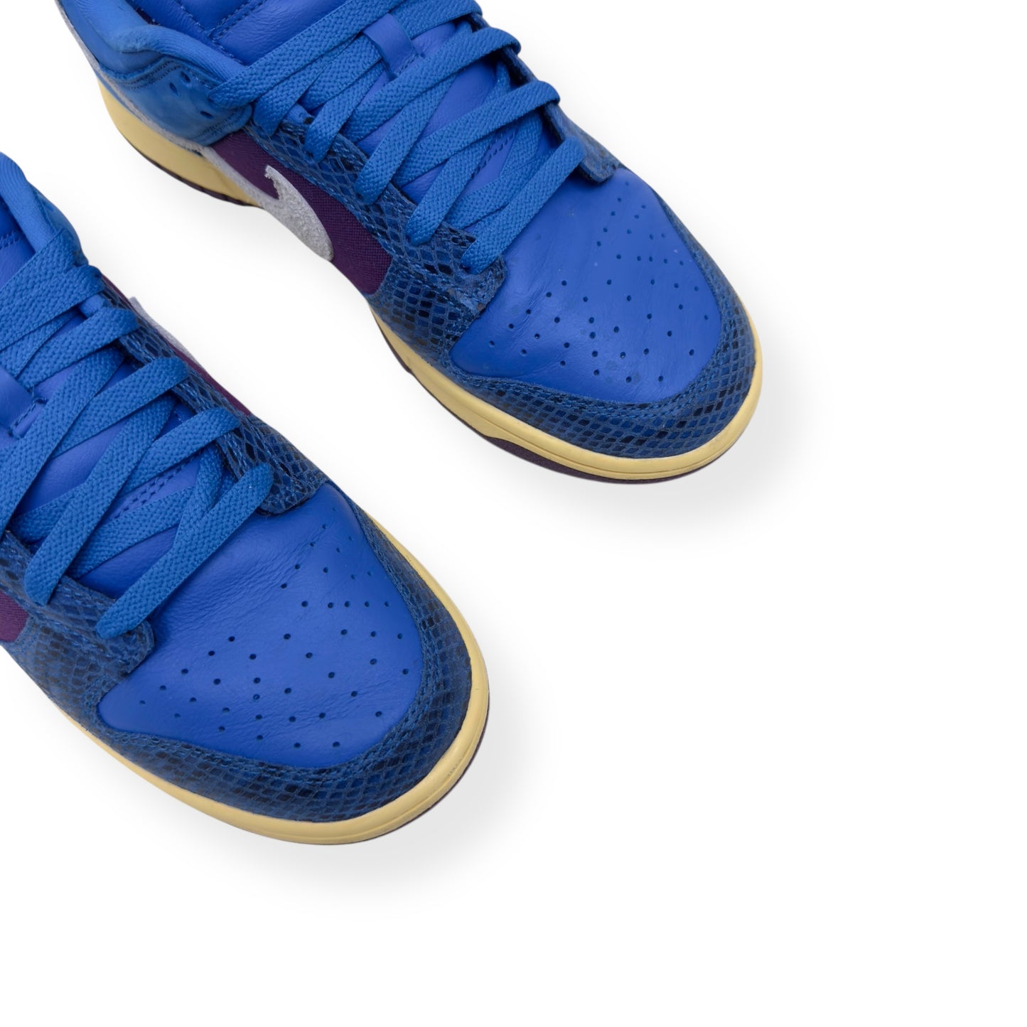 NIKE X UNDEFEATED DUNK LOW SP SNEAKER BLUE / PURPLE UK8