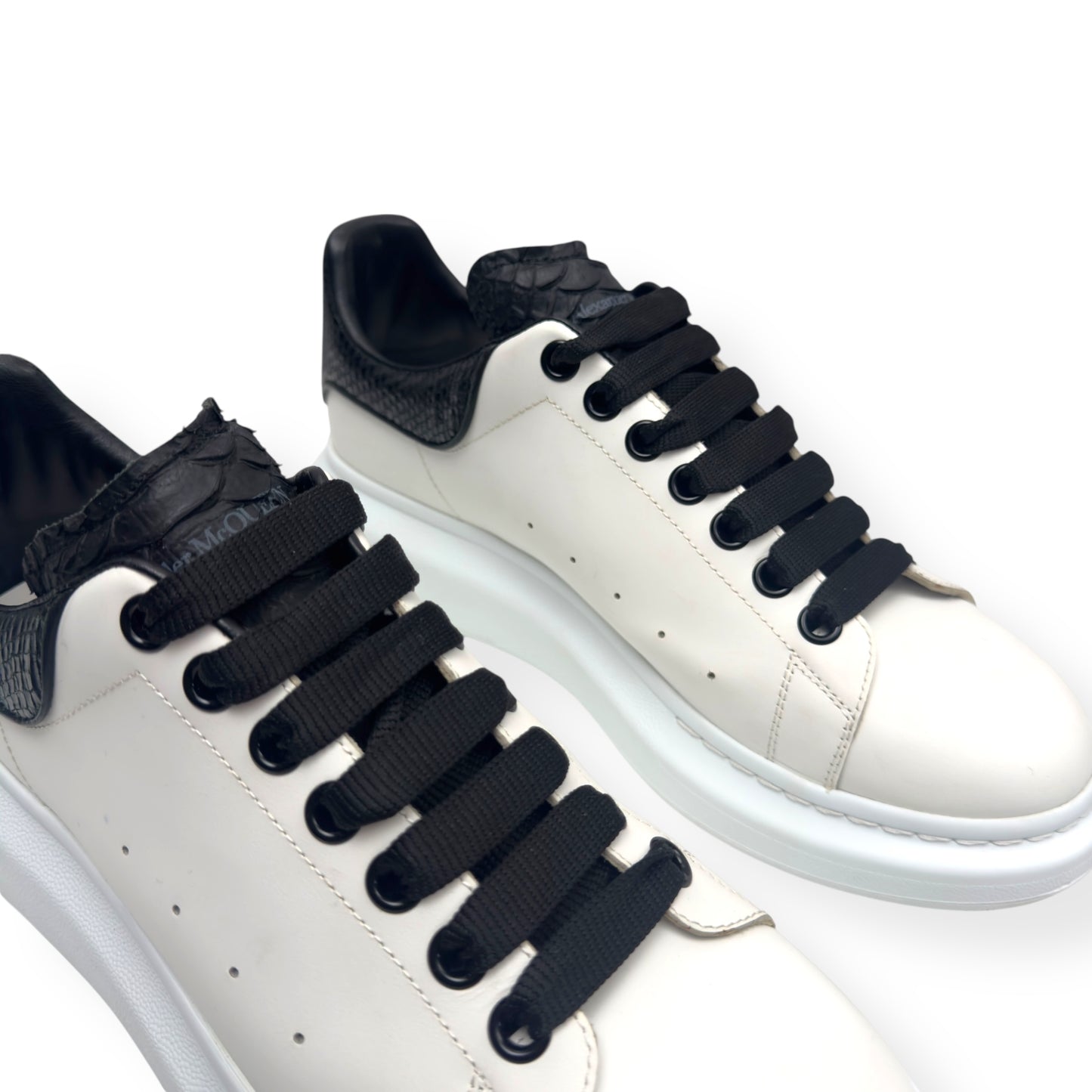 ALEXANDER MCQUEEN OVERSIZED LEATHER / SNAKESKIN SNEAKER WHITE / BLACK 42 / UK8