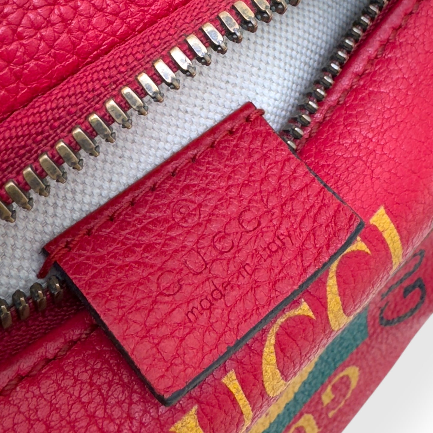 GUCCI LEATHER LOGO BELT BAG RED O/S