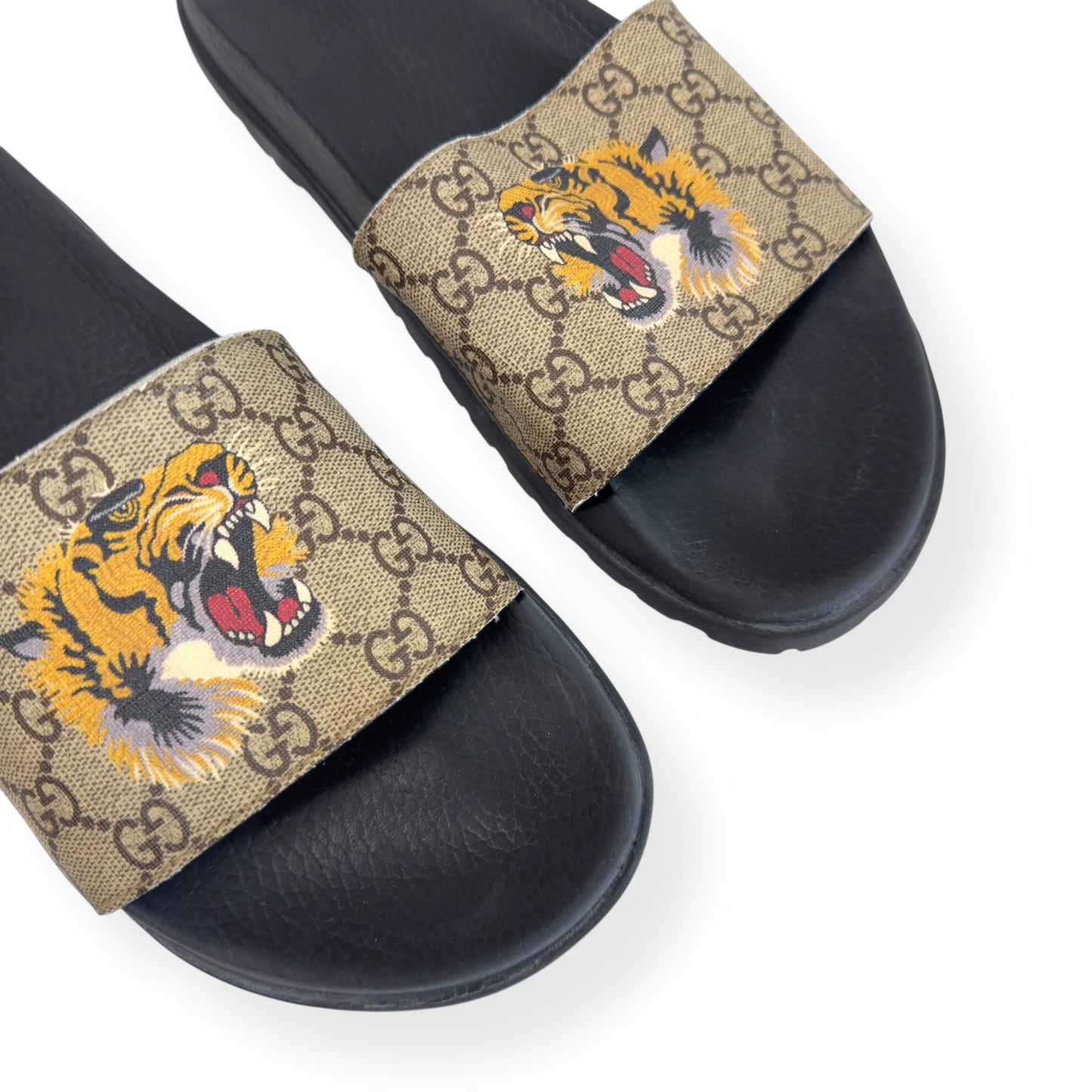 GUCCI GG SUPREME TIGER PRINT SLIDES UK11