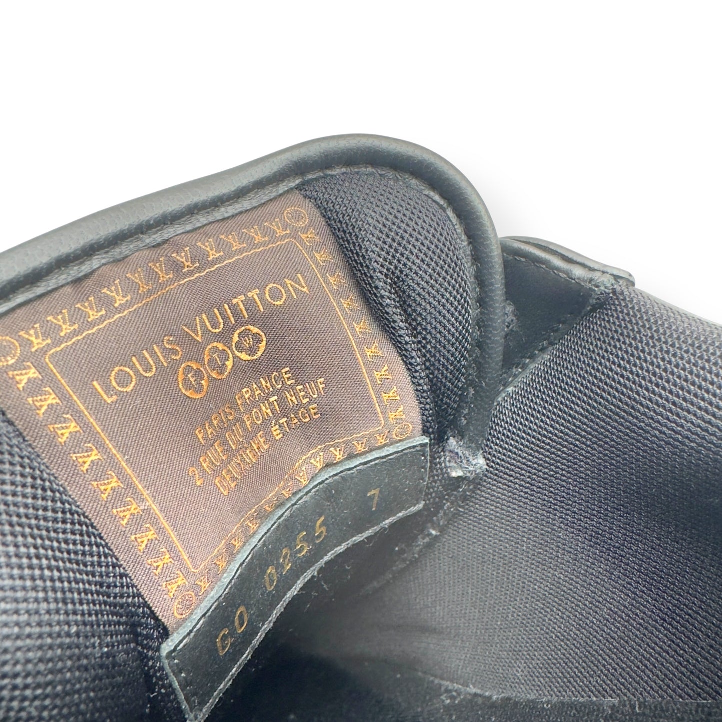 LOUIS VUITTON LV BUTTERSOFT SNEAKER BLACK UK7