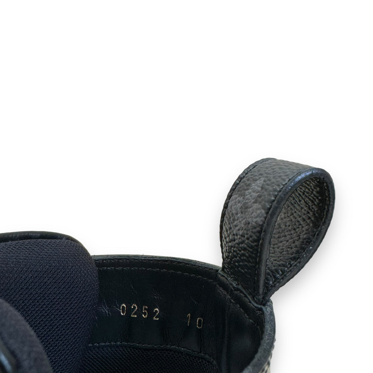 LOUIS VUITTON BARAQUE LEATHER RANGER BOOTS BLACK UK10