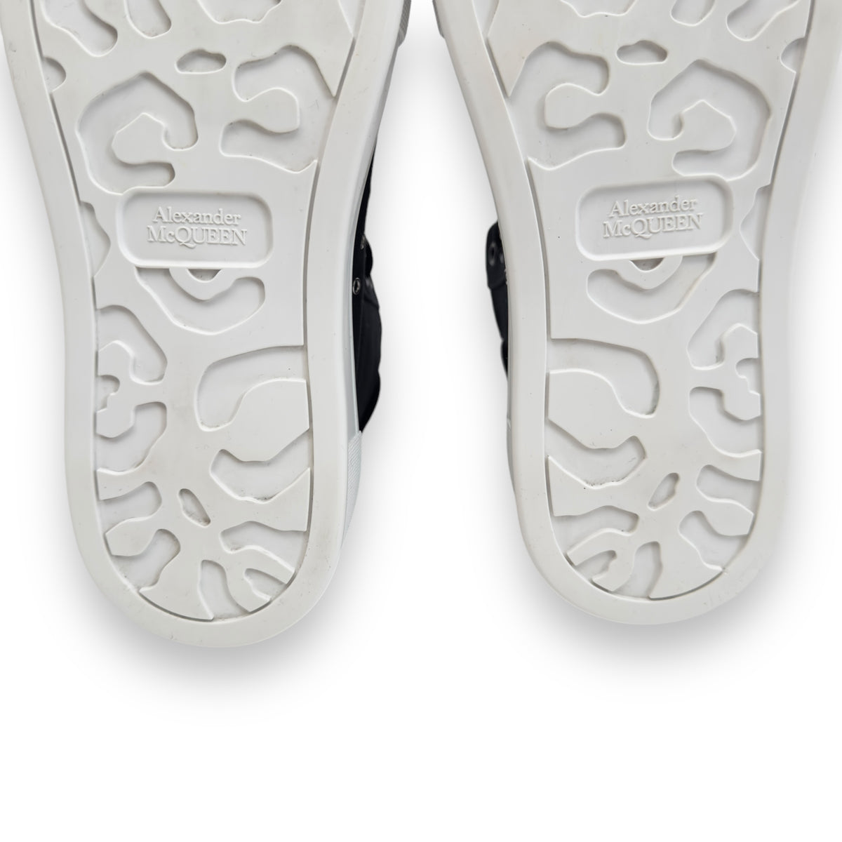 ALEXANDER MCQUEEN DECK PLIMSOLL SNEAKER BLACK / WHITE UK10
