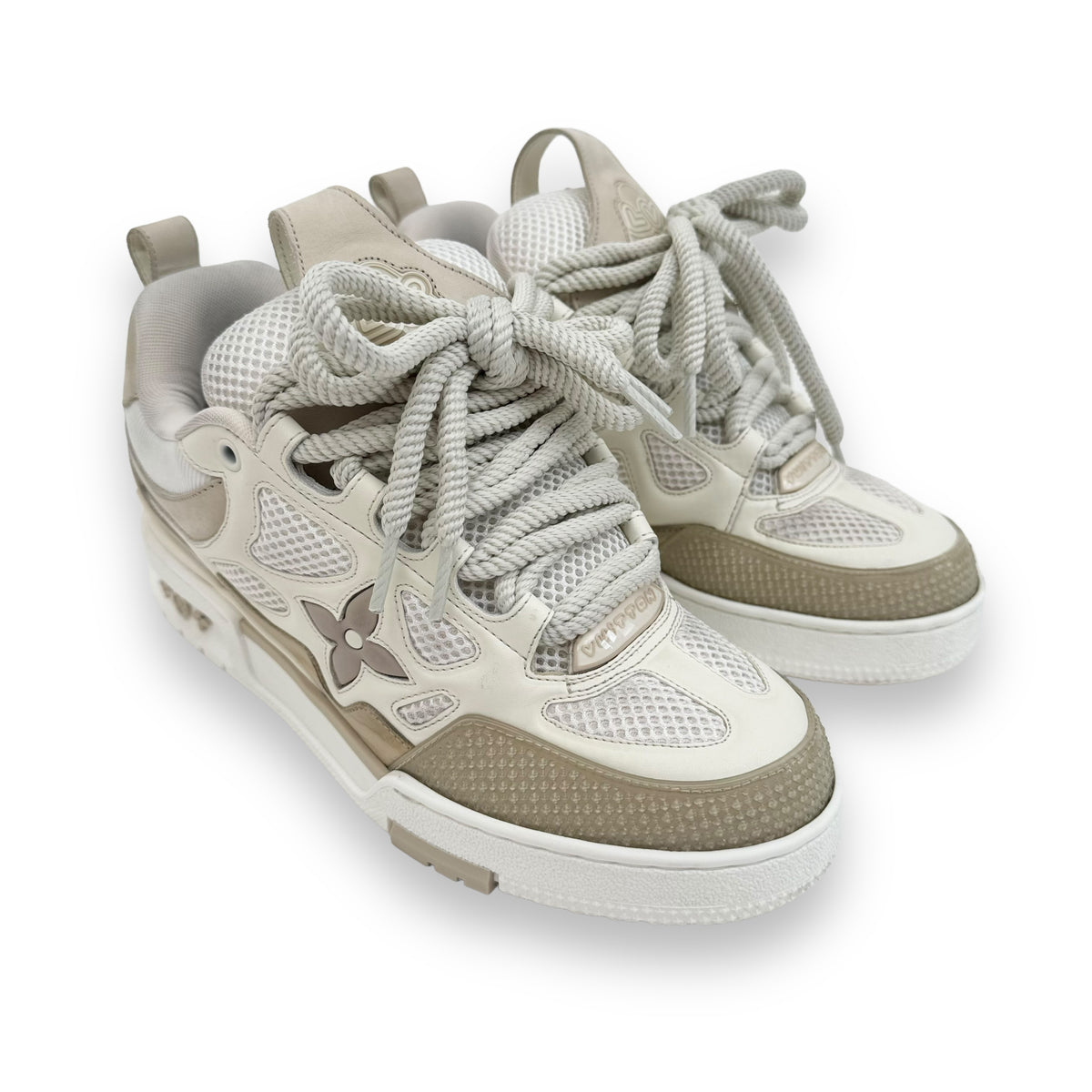 LOUIS VUITTON LV SKATE SNEAKER BEIGE / WHITE UK6