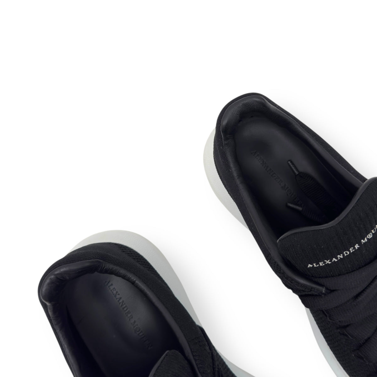 ALEXANDER MCQUEEN KNIT OVERSIZED SNEAKER BLACK / WHITE UK7 / 41