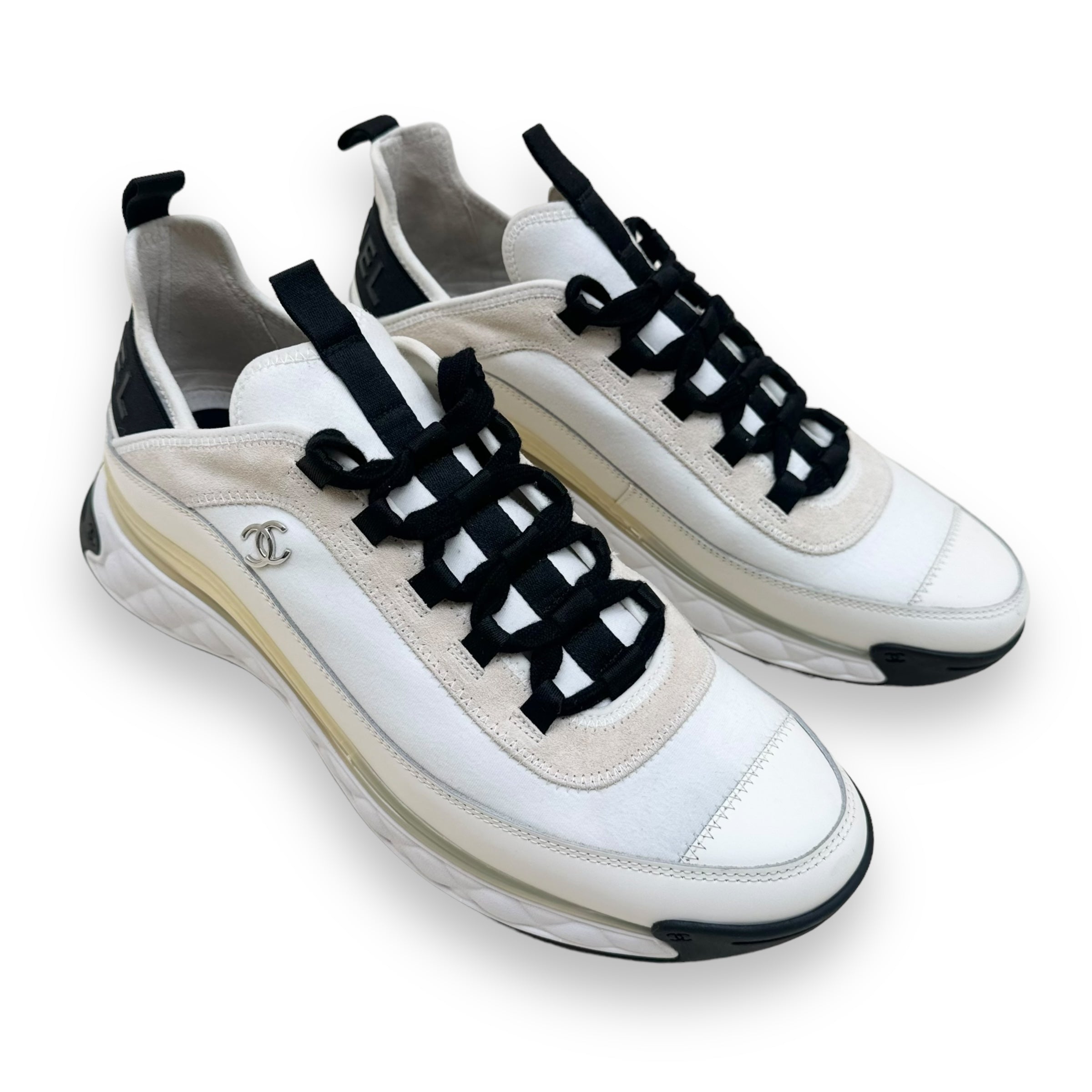 CHANEL NEOPRENE / LEATHER CC LOW TOP SNEAKER WHITE / IVORY UK9