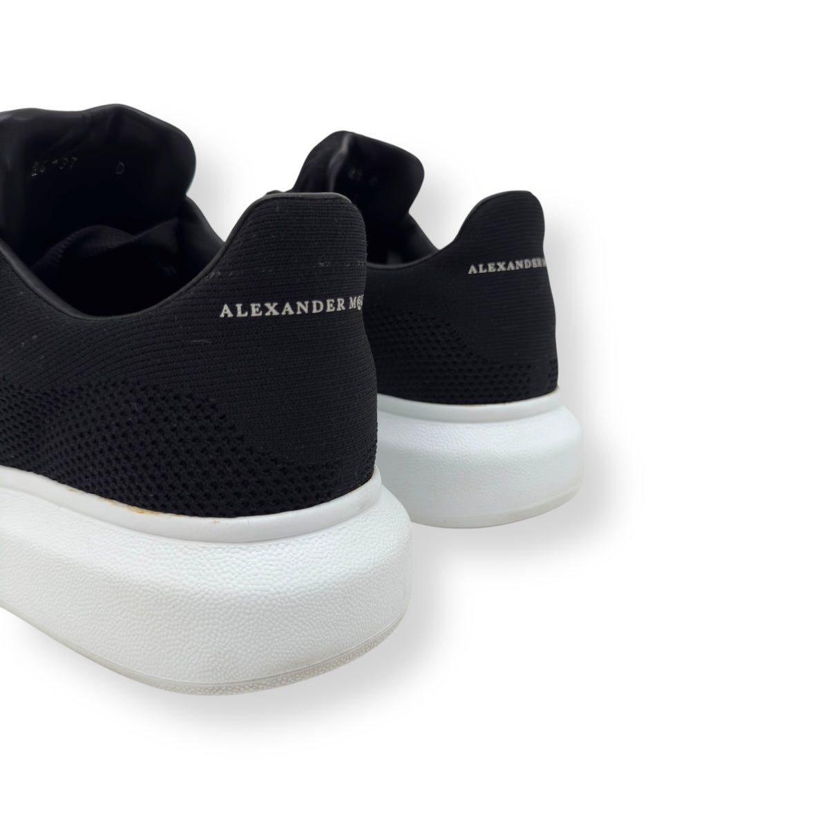 ALEXANDER MCQUEEN KNIT OVERSIZED SNEAKER BLACK / WHITE UK7 / 41