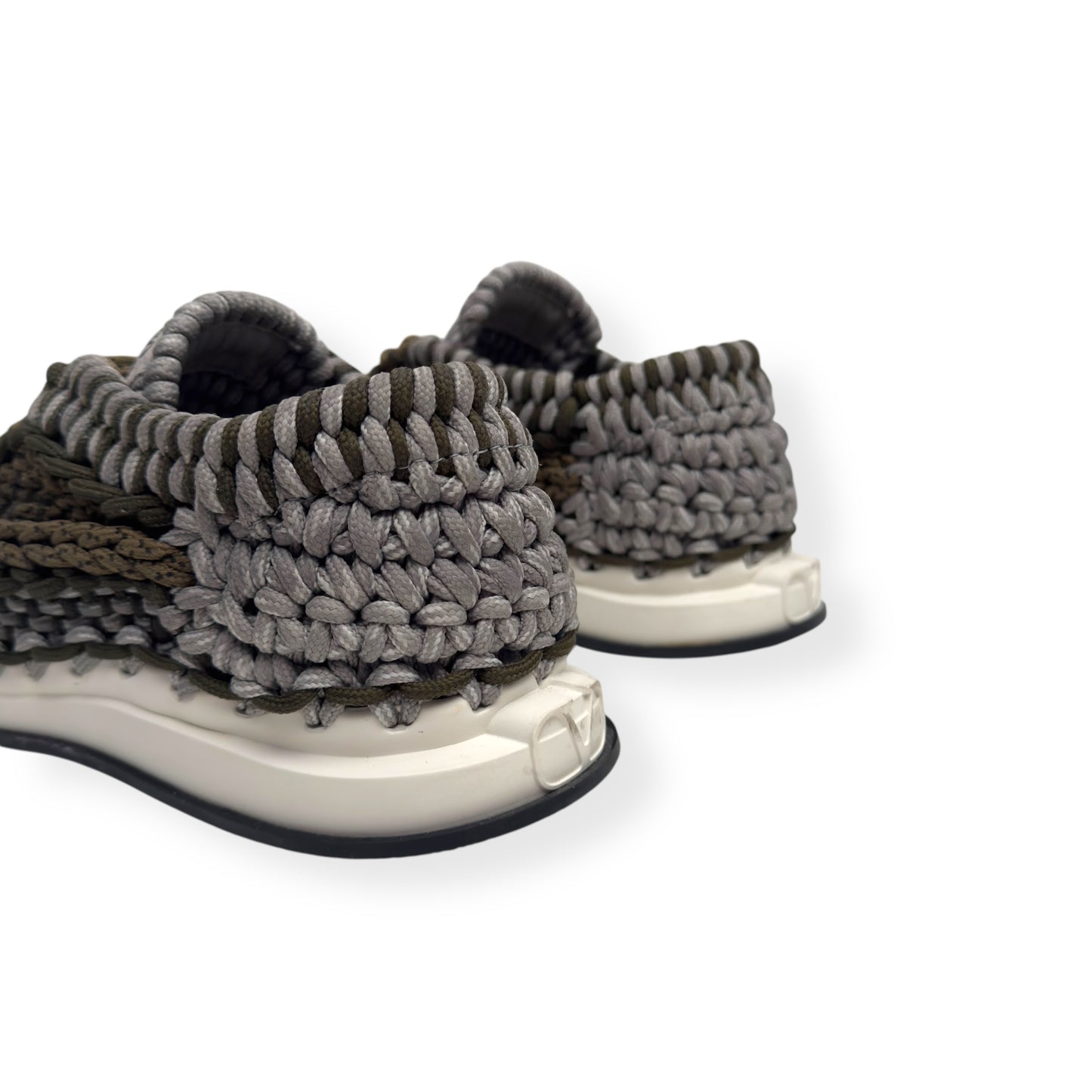 VALENTINO GARAVANI CROCHET LOW-TOP SNEAKERS 42 / UK8