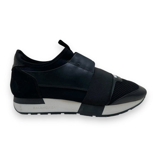 BALENCIAGA RACE RUNNER SNEAKER BLACK UK6