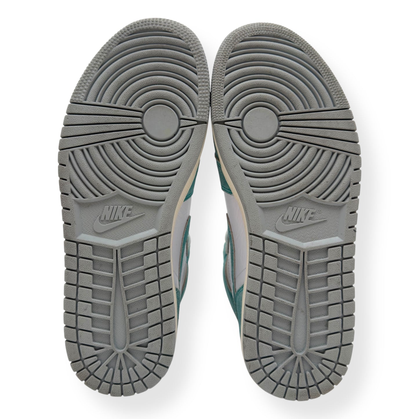 NIKE AIR JORDAN 1 RETRO HIGH OG SNEAKER TURBO GREEN UK9