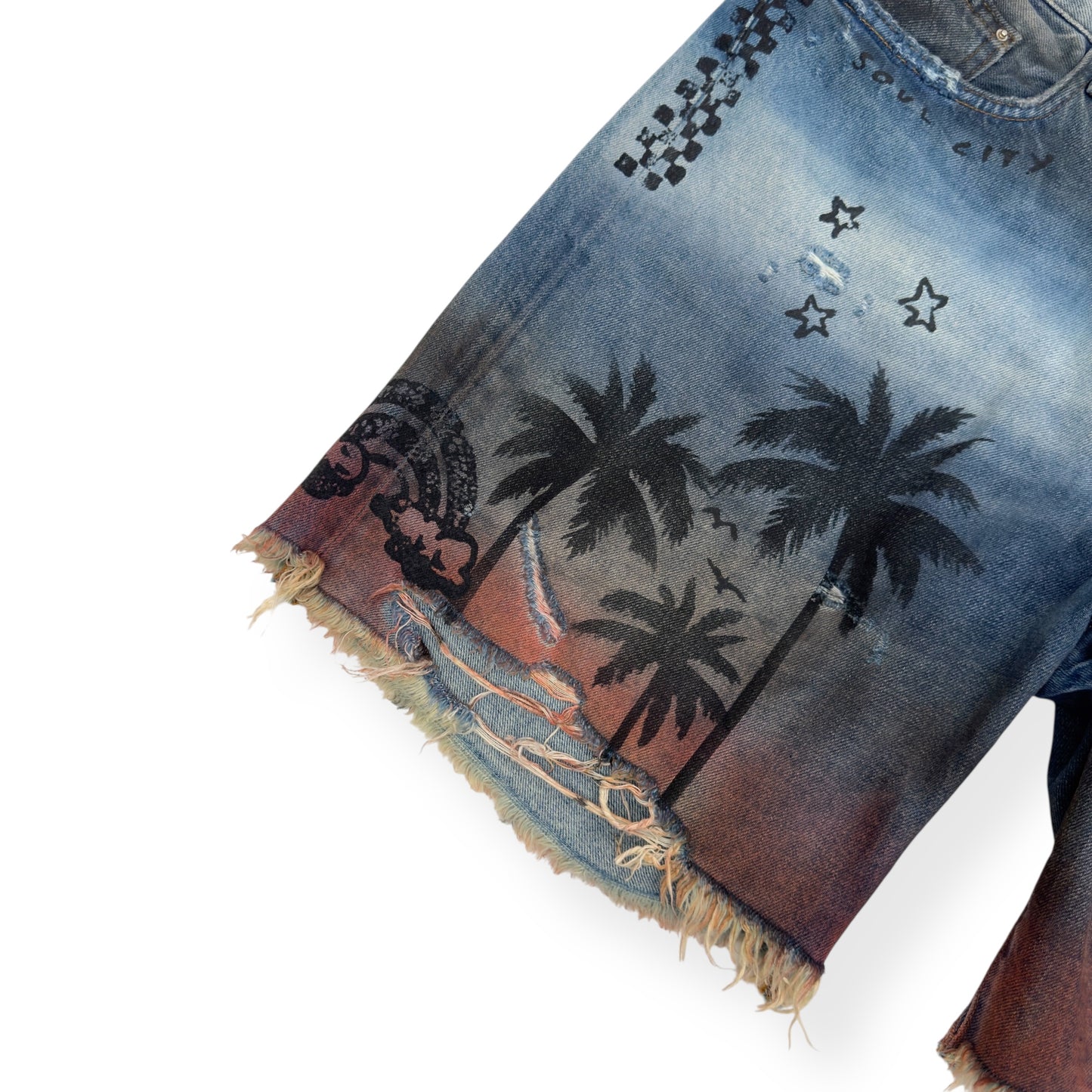 AMIRI DISTRESSED WASHED DENIM SHORTS BLUE W34”