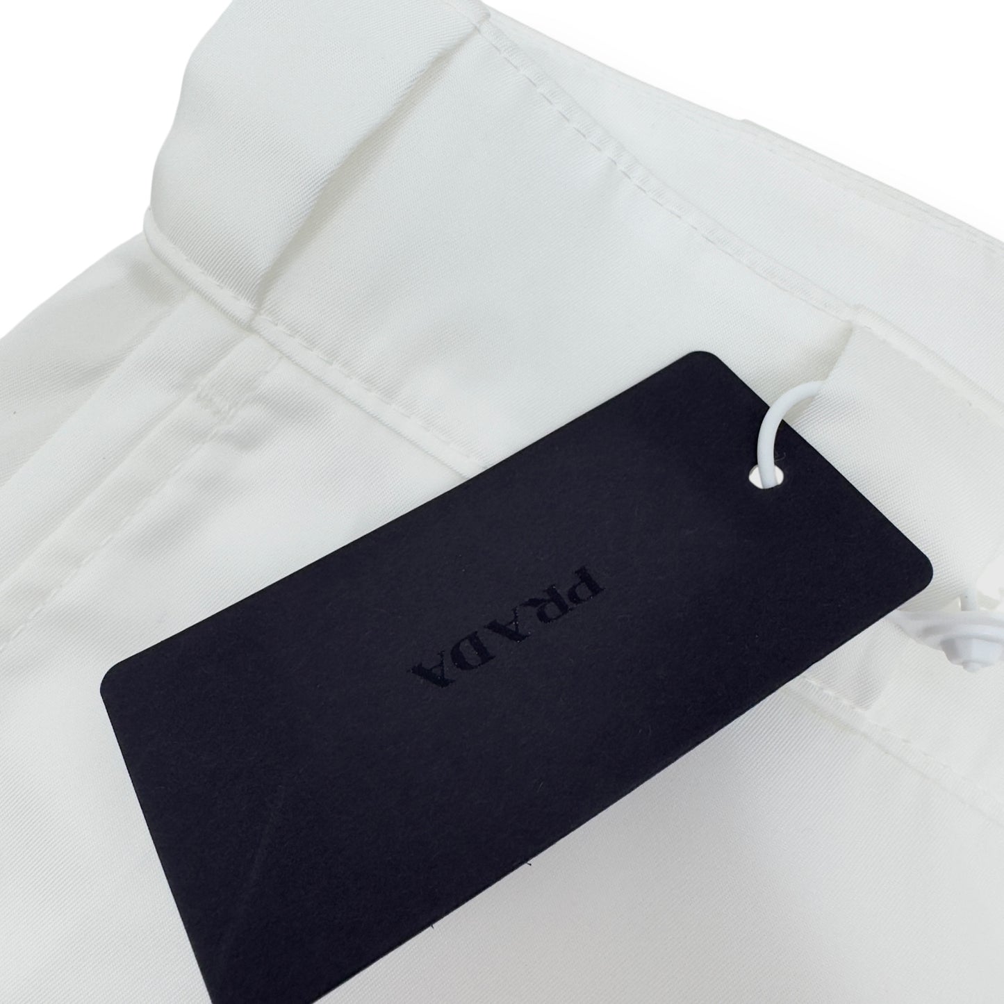 PRADA RE-NYLON SHORTS BLANCO 48 / M