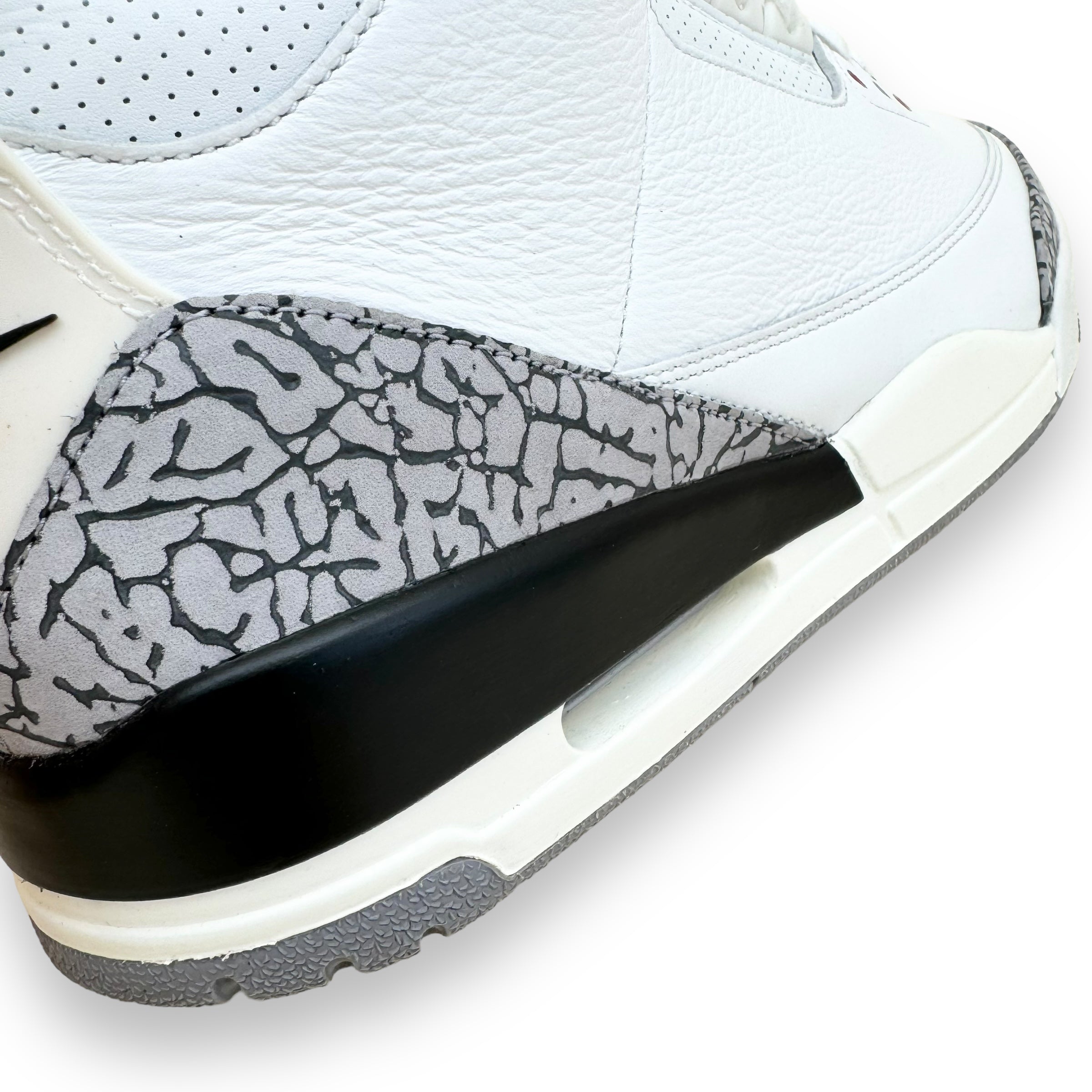AIR JORDAN 3 RETRO SNEAKER ‘WHITE CEMENT’ UK10