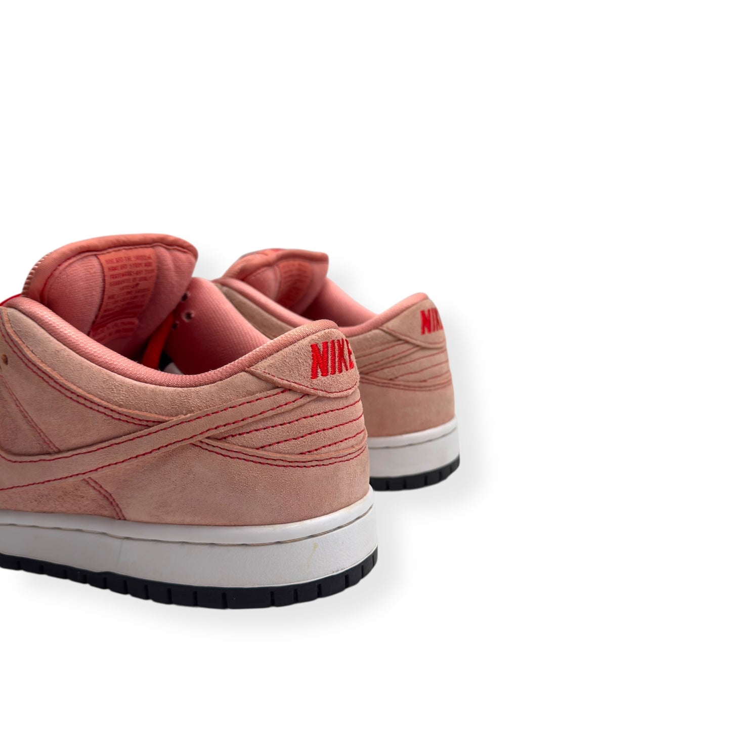 NIKE SB DUNK LOW TOP SNEAKER PINK PIG UK6