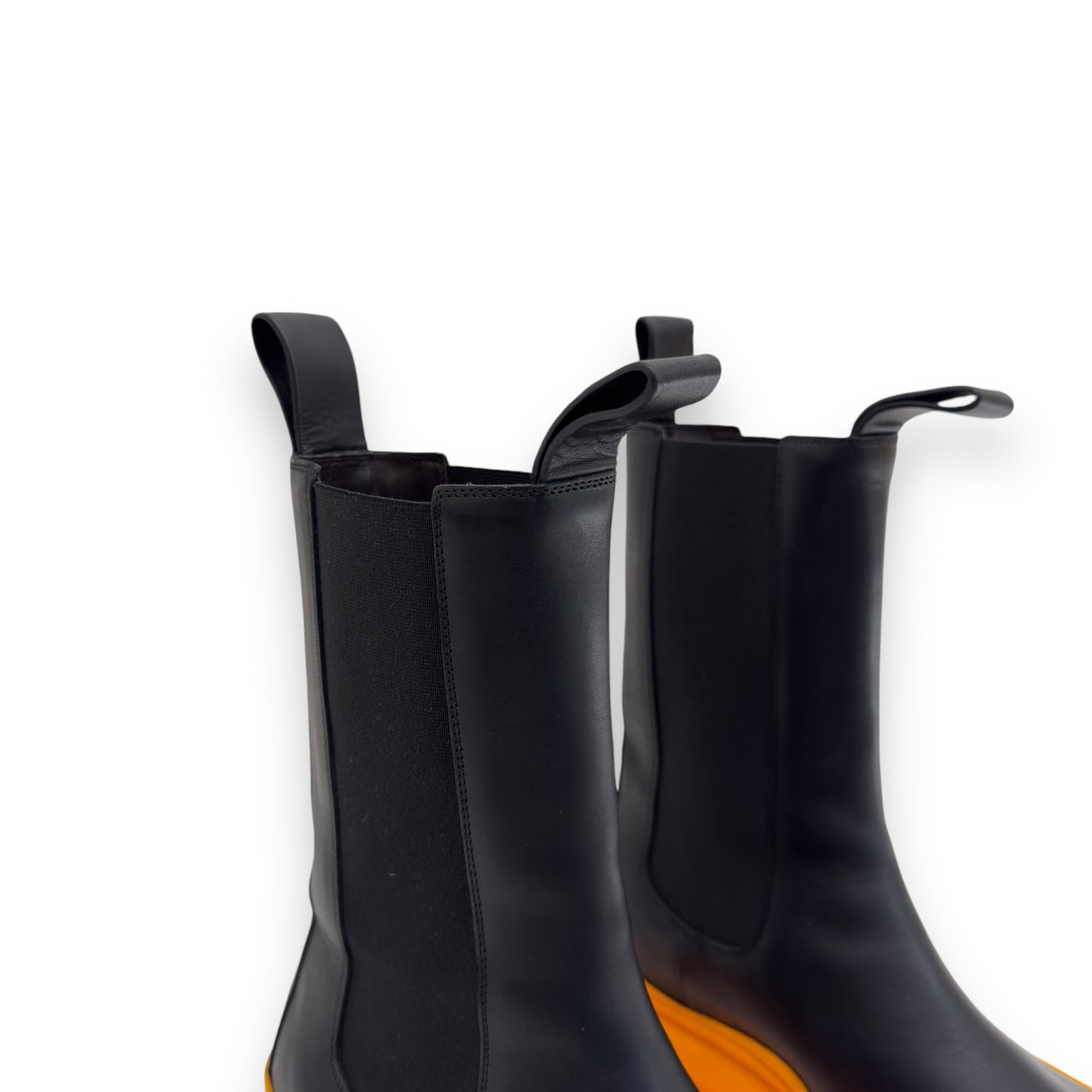 BOTTEGA VENETA TIRE CHELSEA BOOTS BLACK / ORANGE UK10