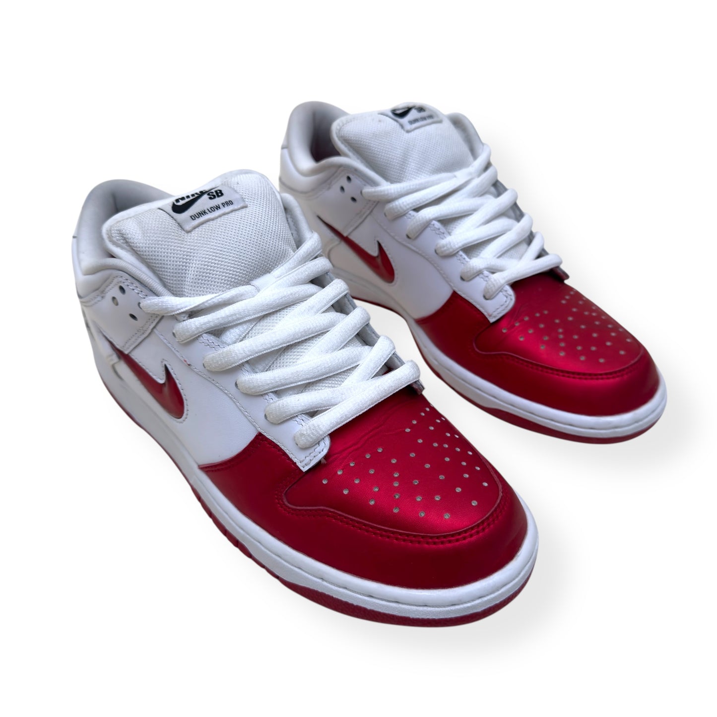NIKE X SUPREME SB DUNK LOW TOP SNEAKER JEWEL SWOOSH UK9