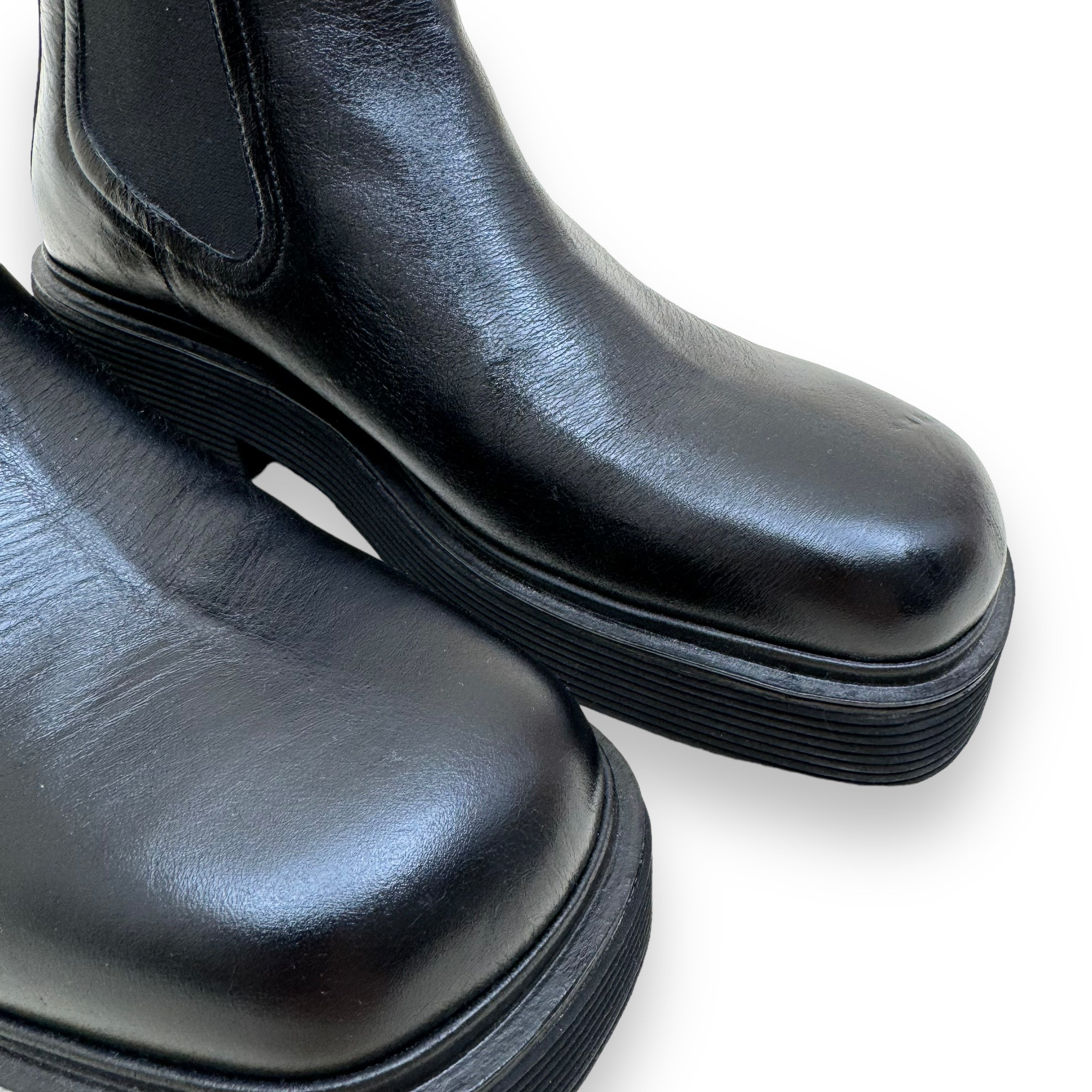 MARNI RIDGED-SOLE LEATHER ANKLE BOOTS BLACK UK11
