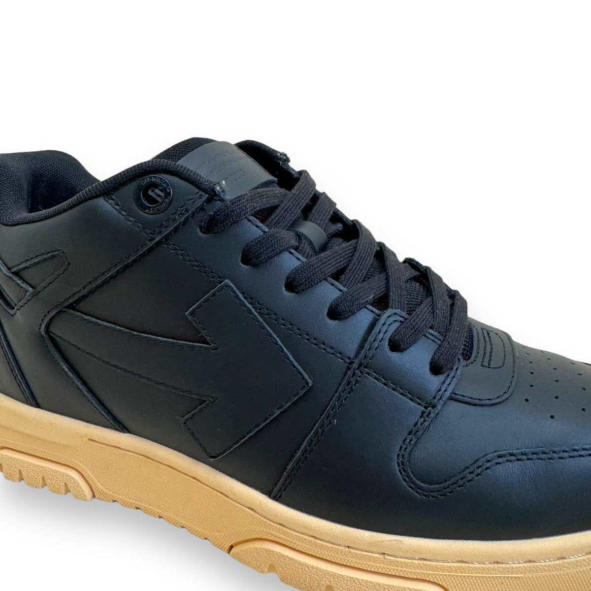 OFF-WHITE OUT OF OFFICE LEATHER LOW TOP SNEAKER BLACK UK10
