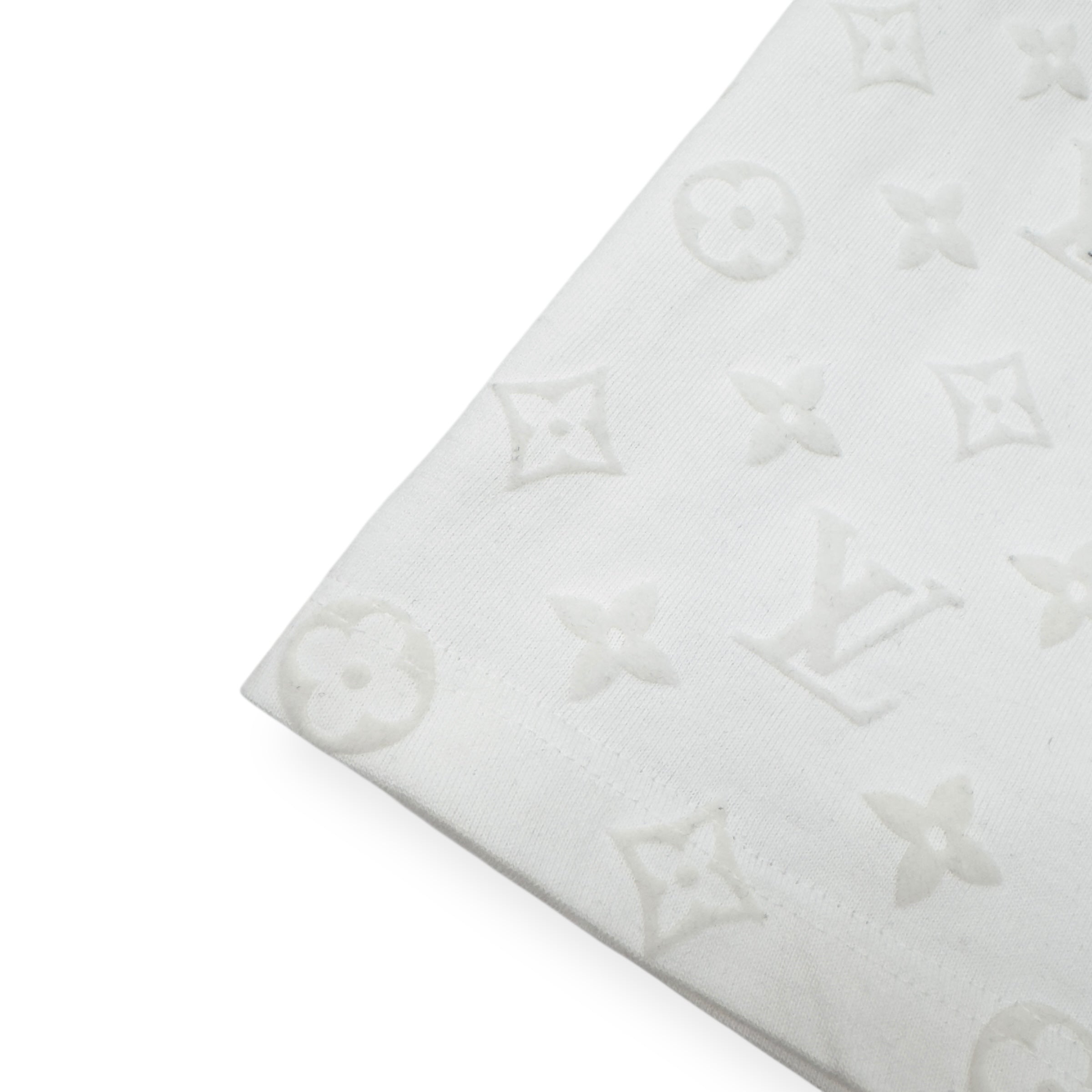 LOUIS VUITTON EMBOSSED LOGO T-SHIRT WHITE L