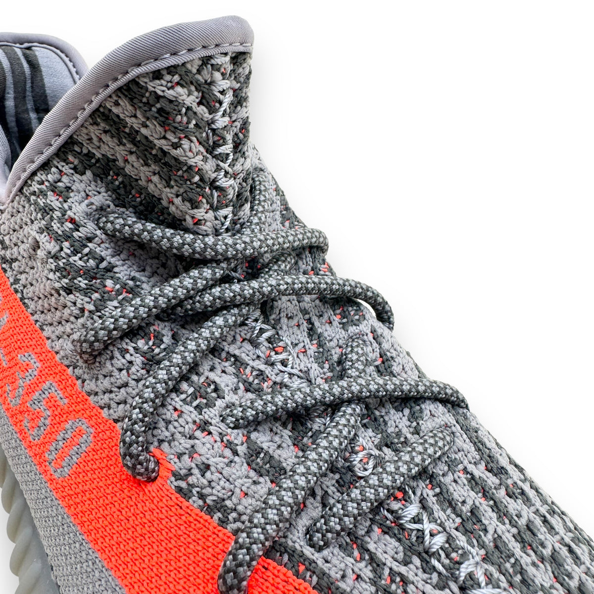 YEEZY 350 V2 SNEAKER BELUGA UK7