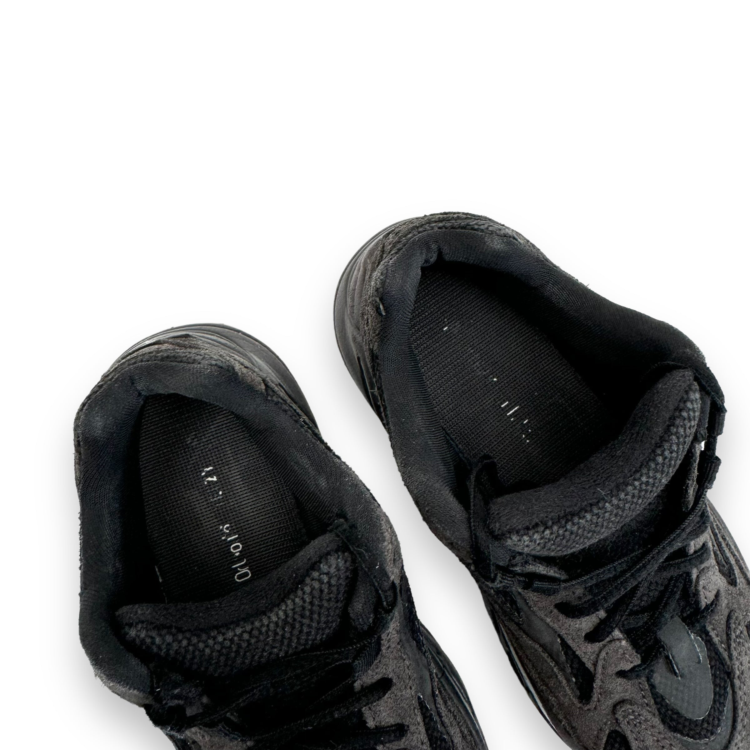 ADIDAS YEEZY BOOST 700 V2 SNEAKER VANTA BLACK UK10
