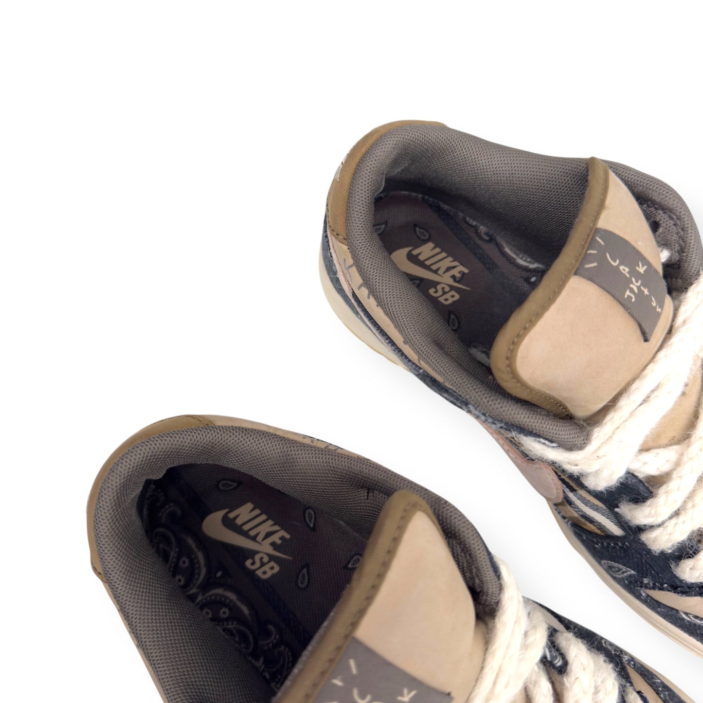 NIKE X TRAVIS SCOTT SB DUNK ‘CACTUS JACK’ LOW SNEAKER BROWN UK6