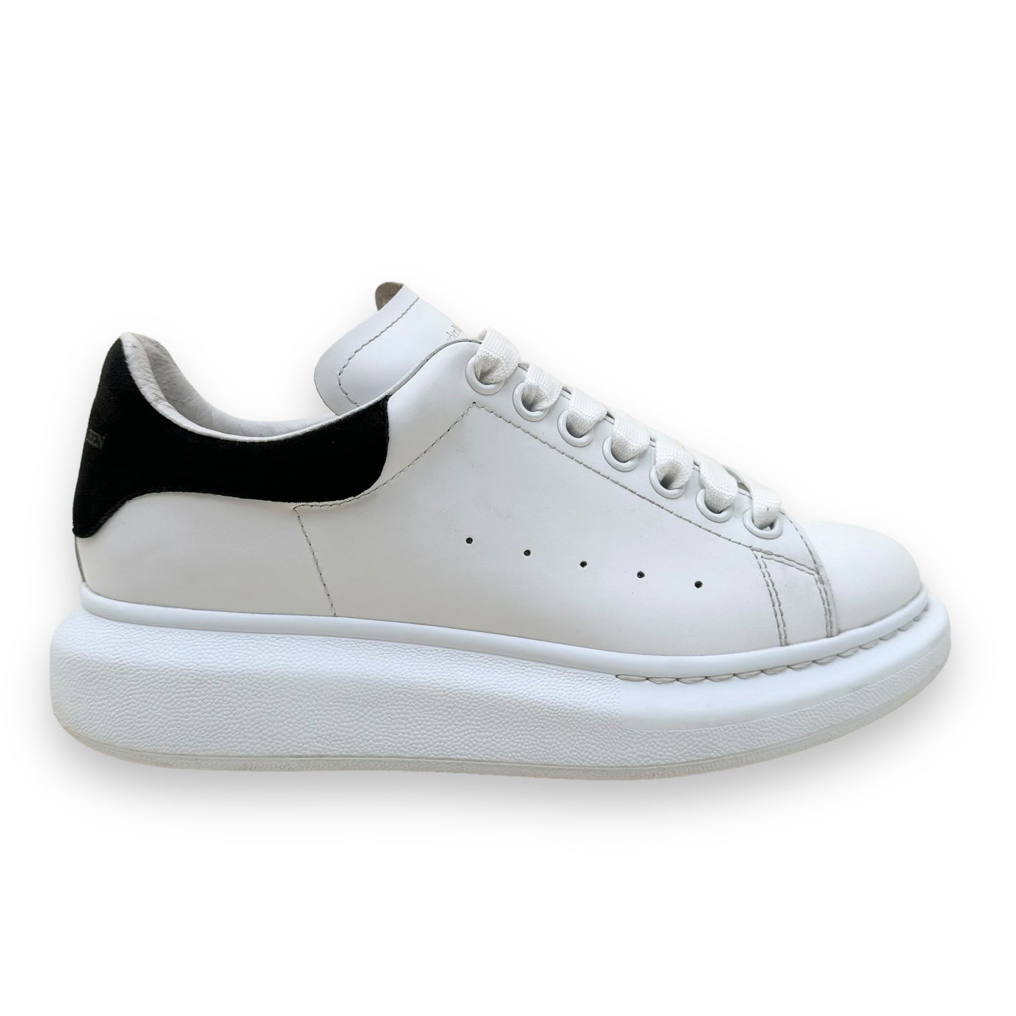 ALEXANDER MCQUEEN LEATHER SNEAKER WHITE / BLACK UK5.5