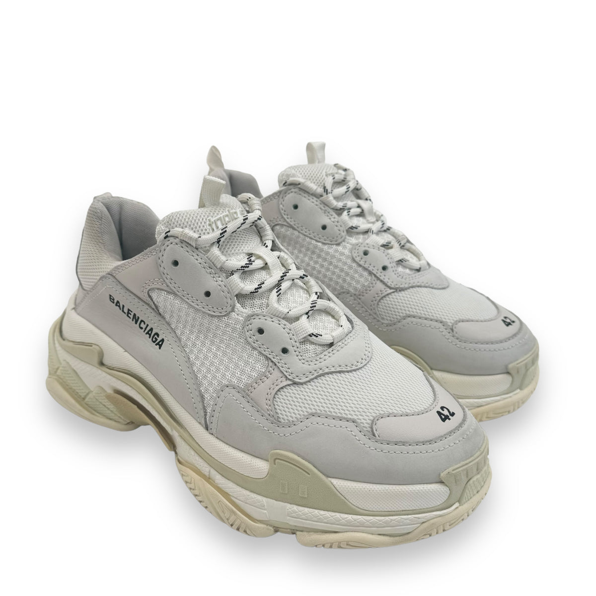 BALENCIAGA TRIPLE S SNEAKER BEIGE UK8