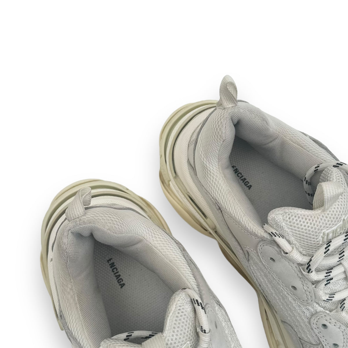 BALENCIAGA TRIPLE S SNEAKER BEIGE UK8