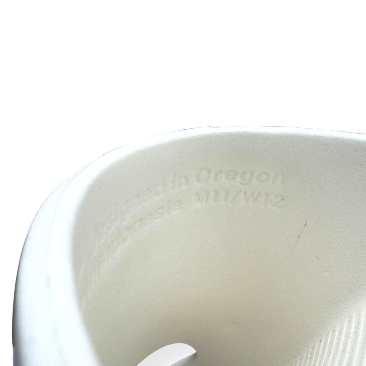 NIKE CALM SLIDES WHITE UK11