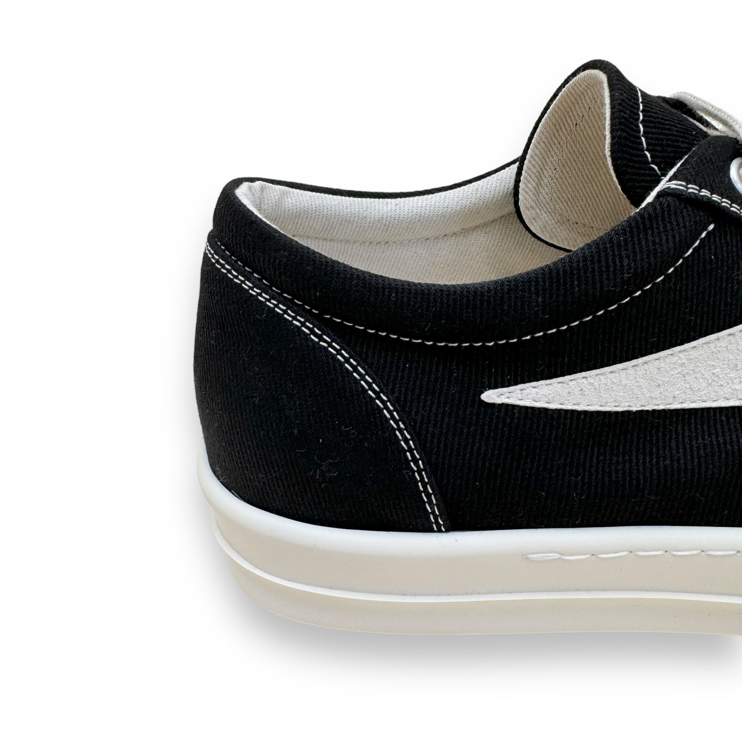 RICK OWENS DRKSHDW LOW TOP SNEAKER BLACK / WHITE UK10
