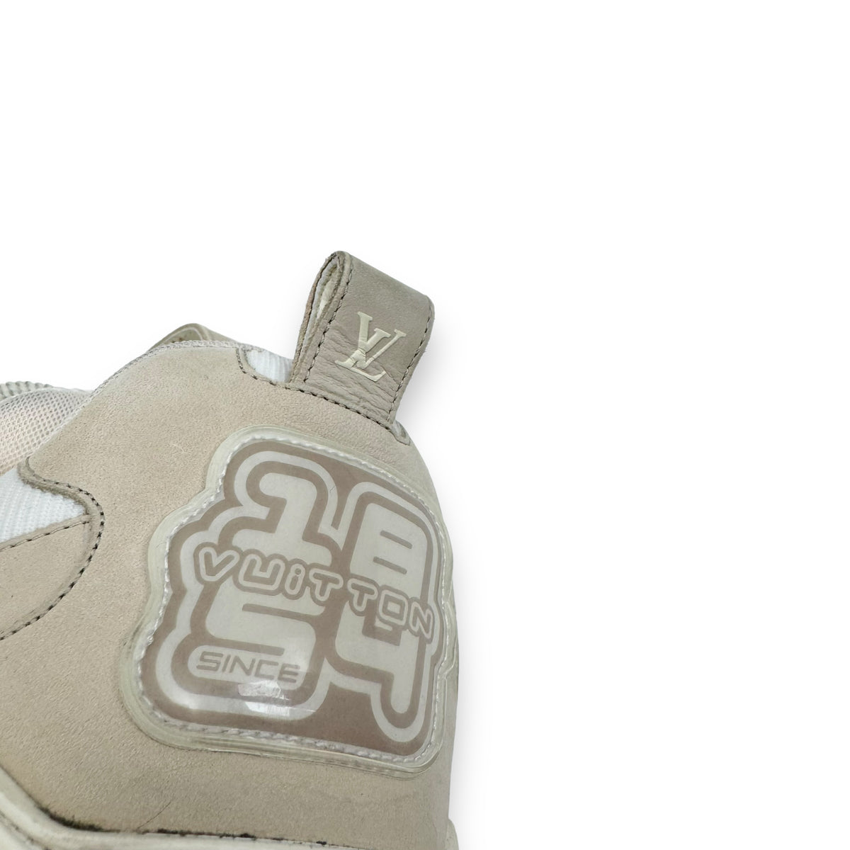 LOUIS VUITTON LV SKATE SNEAKER BEIGE / WHITE UK6