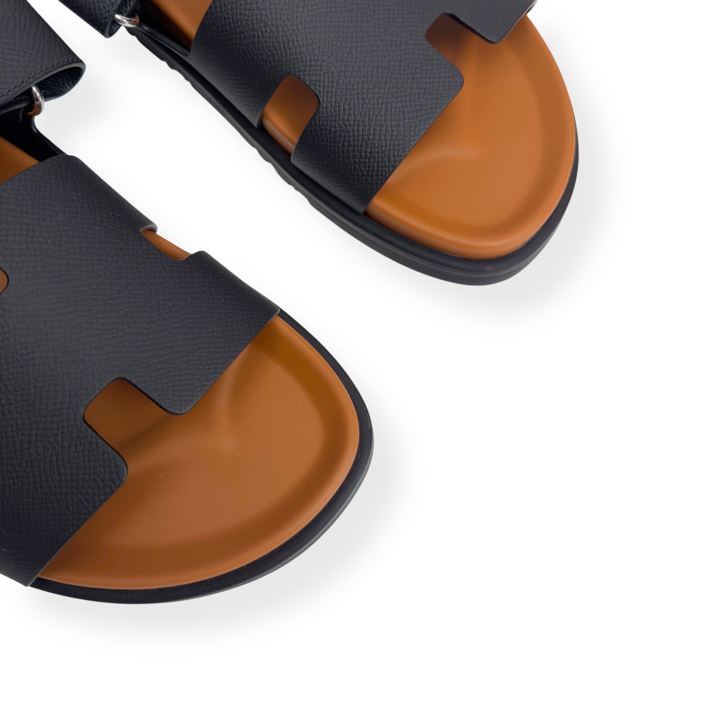 HERMÈS CHYPRE SANDALS NATUREL / BLACK 42 / UK8