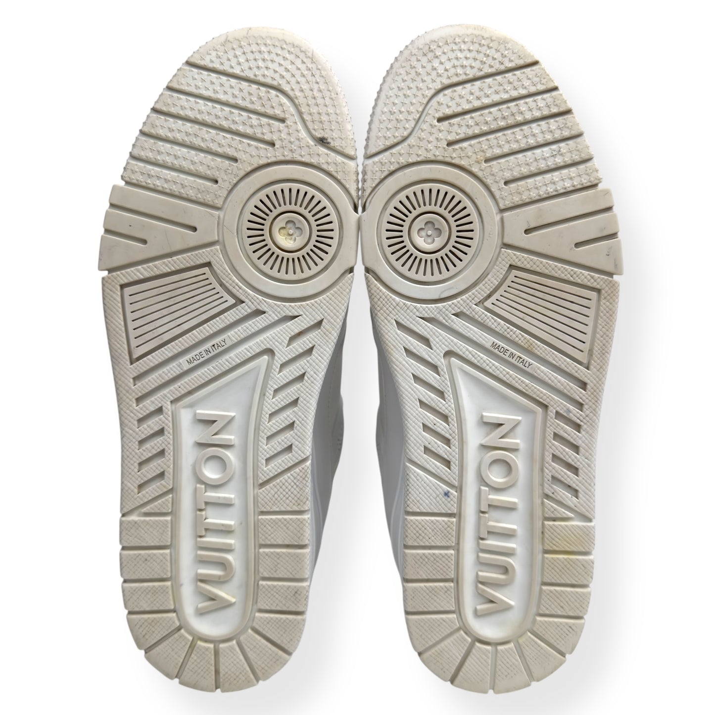 LOUIS VUITTON LV TRAINER WHITE UK7