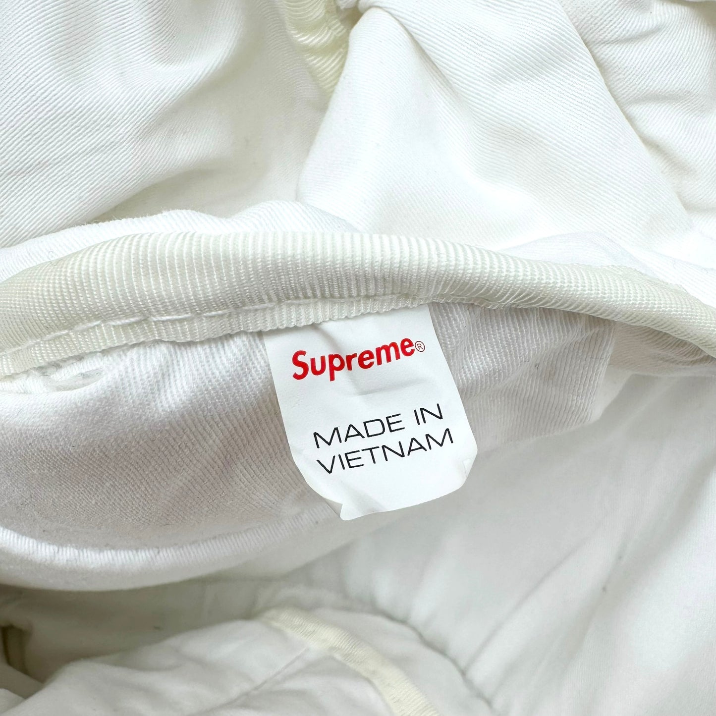 SUPREME CANVAS BACKBACK WHITE / RED FW20 O/S