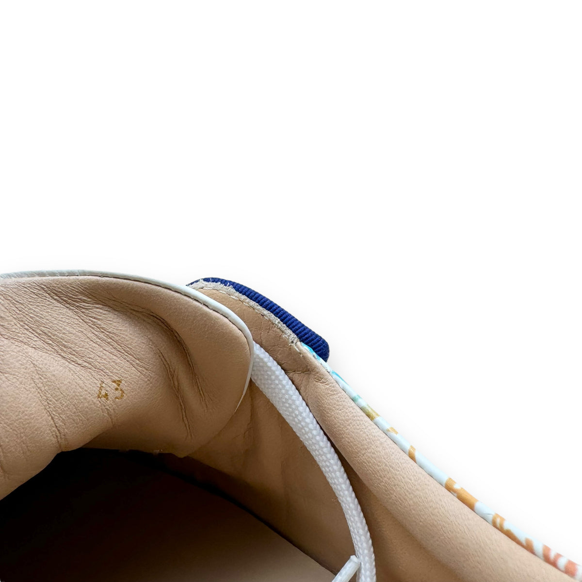 CHRISTIAN LOUBOUTIN SEAVASTE GRAFFITI LOW TOP SNEAKER UK9
