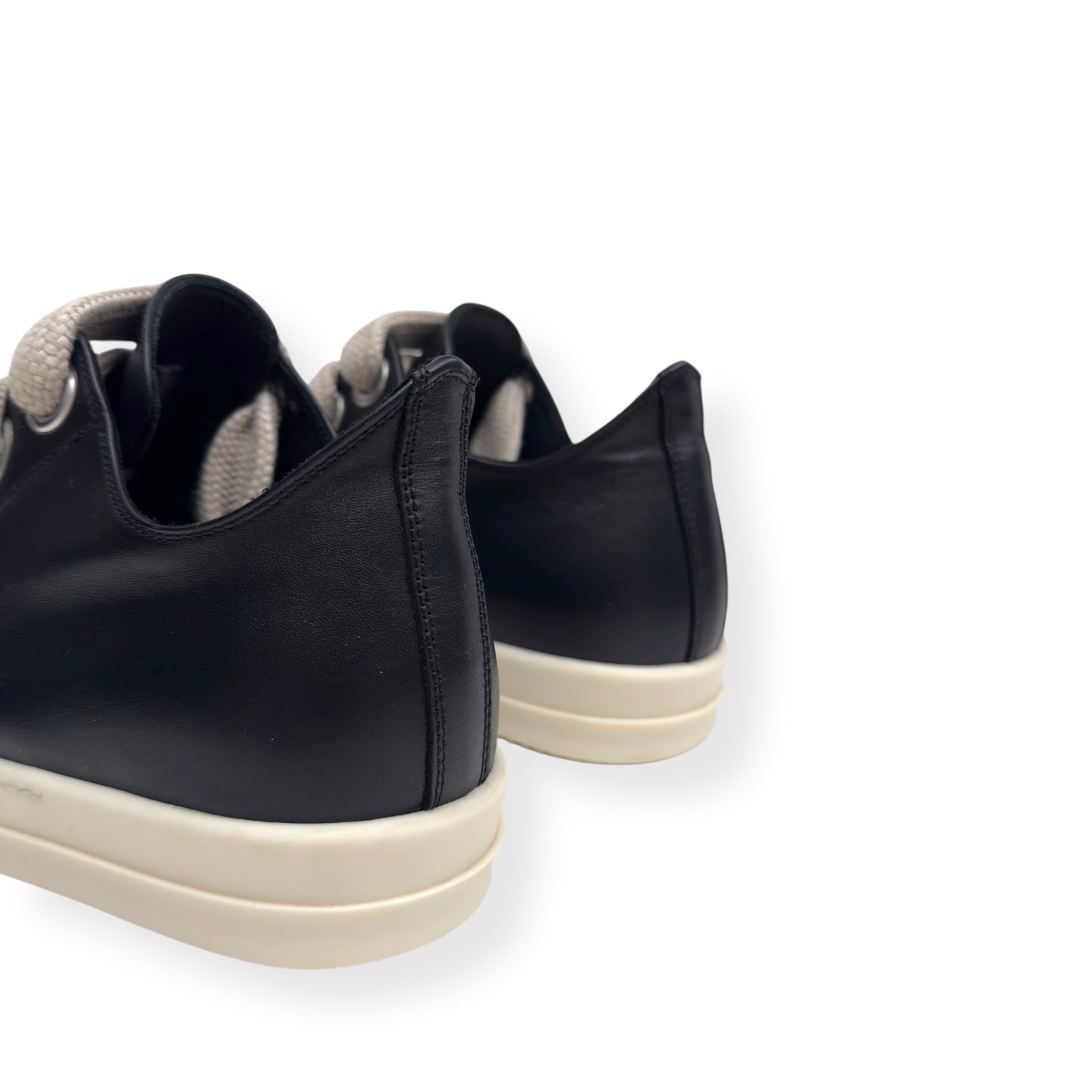 RICK OWENS JUMBO LACE LEATHER SNEAKER BLACK / MILK 41.5 / UK7.5