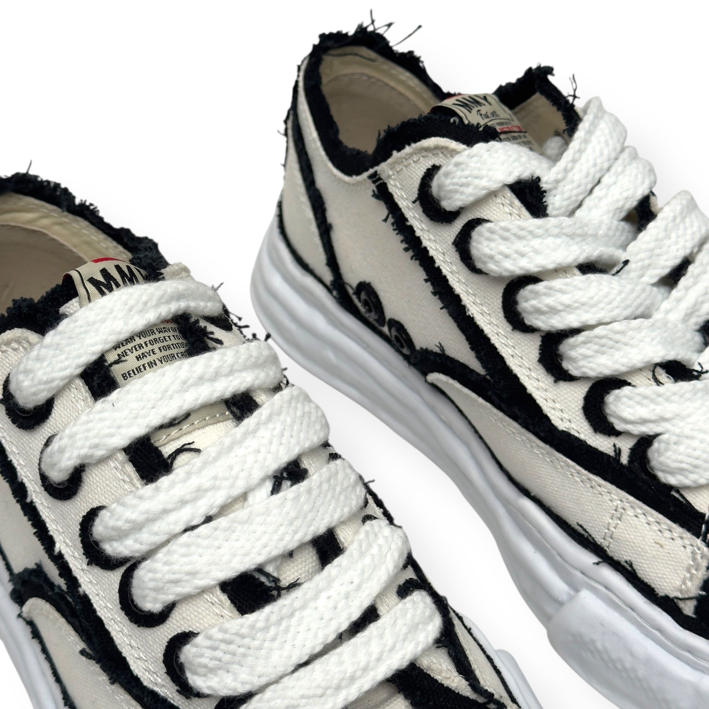 MAISON MIHARA YASUHIRO PETERSON OG DISTRESSED CANVAS SNEAKER WHITE / BLACK UK6