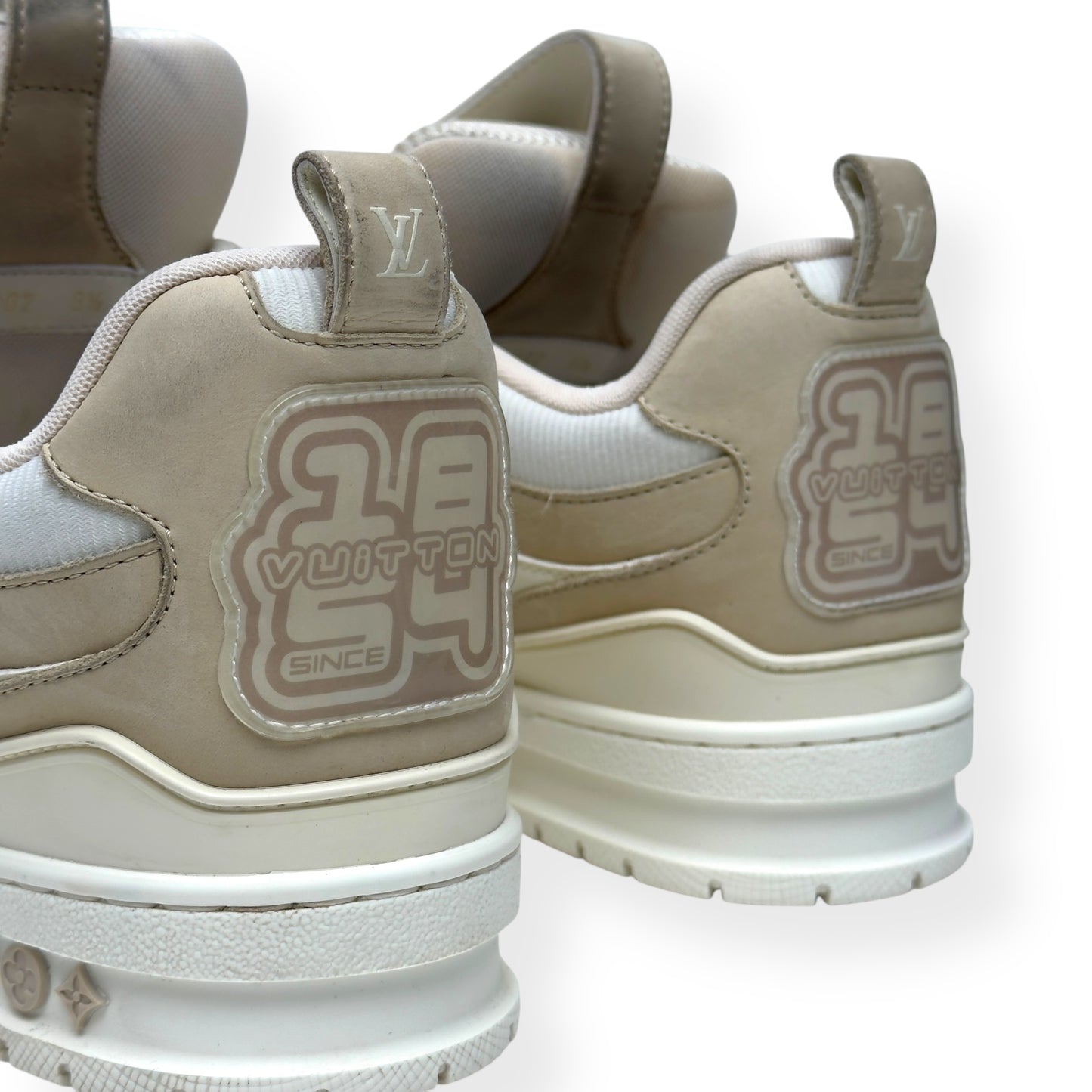 LOUIS VUITTON LV SKATE SNEAKER LUXURY BEIGE UK8.5